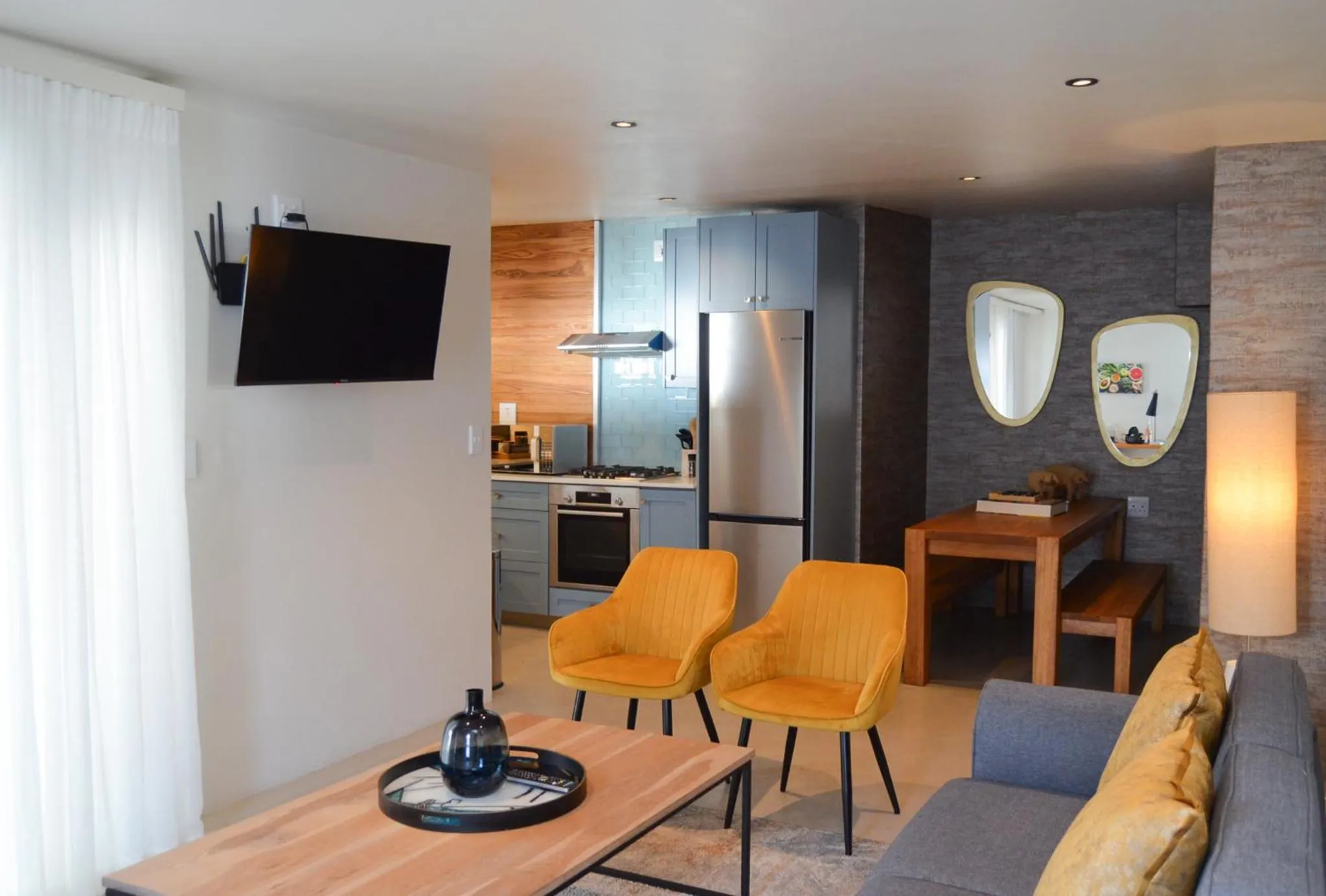 TV and multimedia in Abalone Hotel & Villas