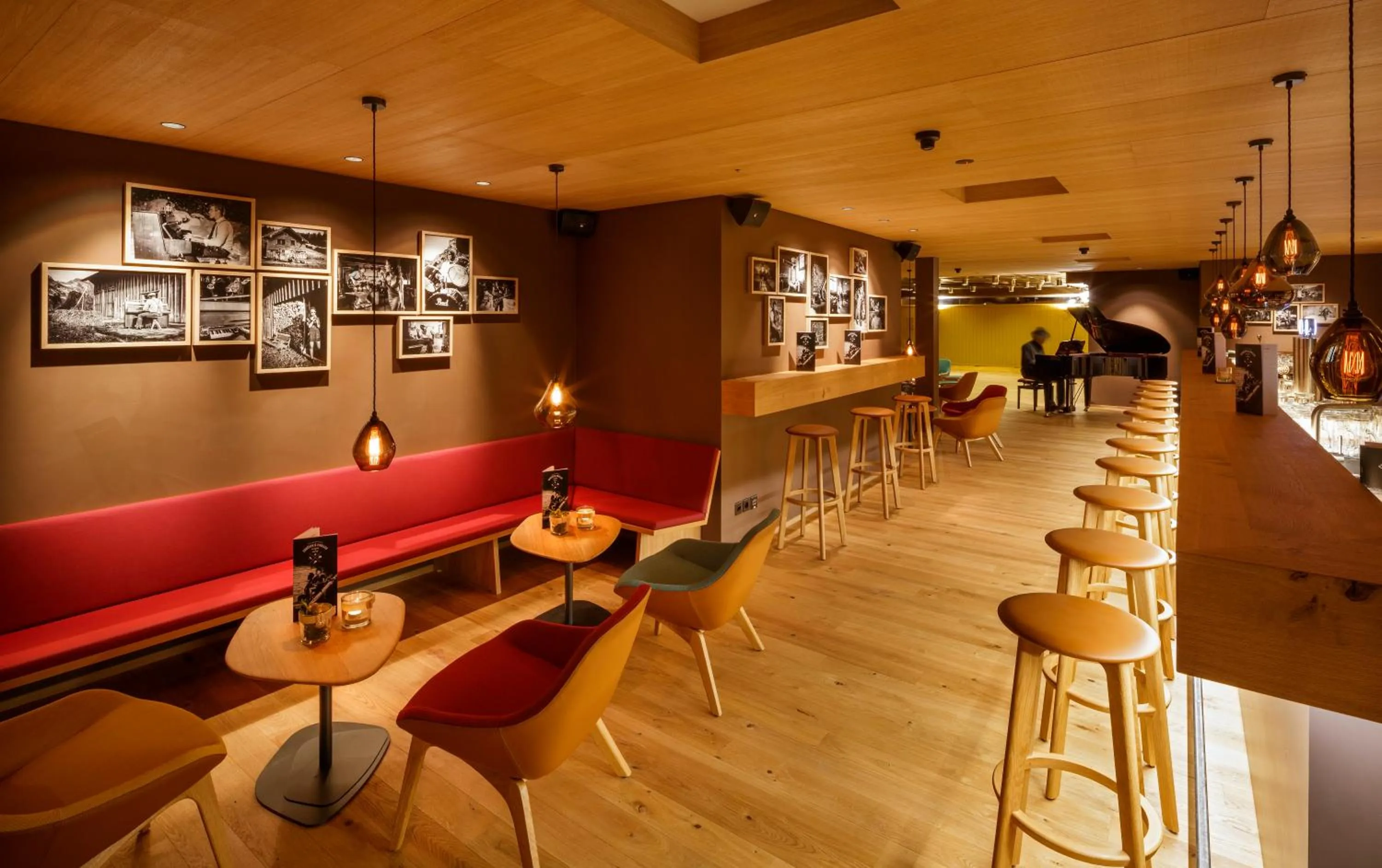 Lounge or bar in Hotel Hirschen Wildhaus