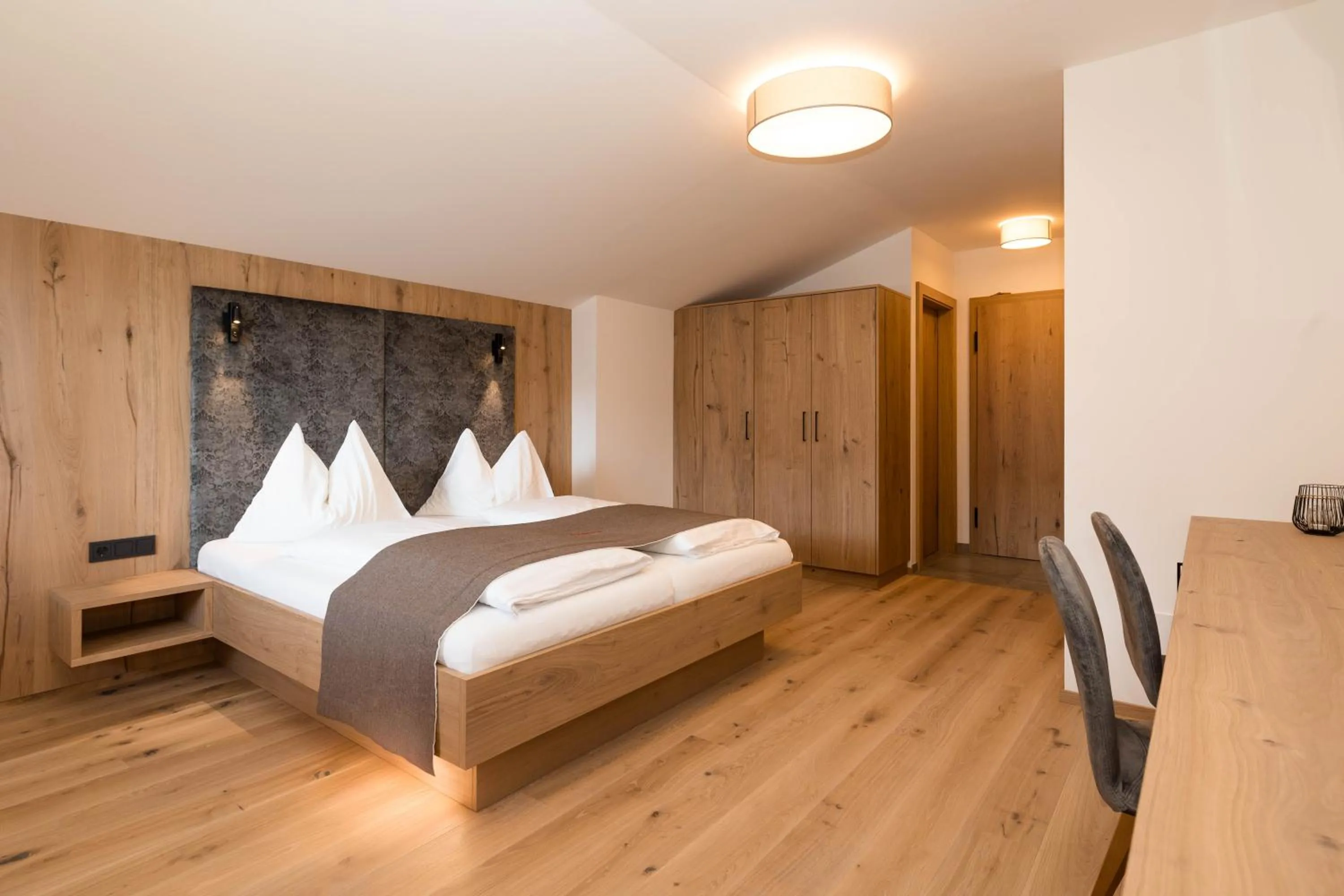 Bed in Berghotel Alpenklang