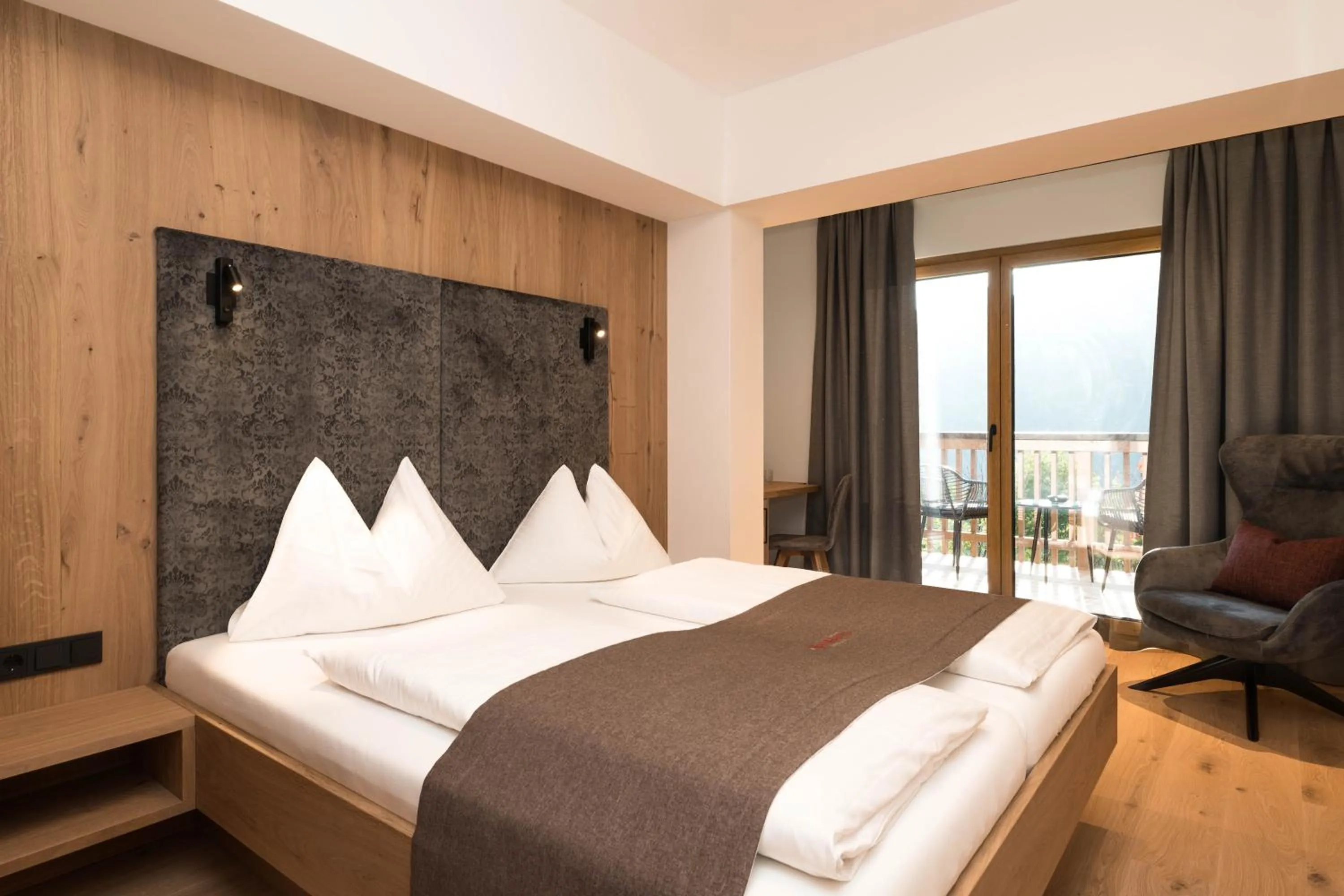 Bed in Berghotel Alpenklang