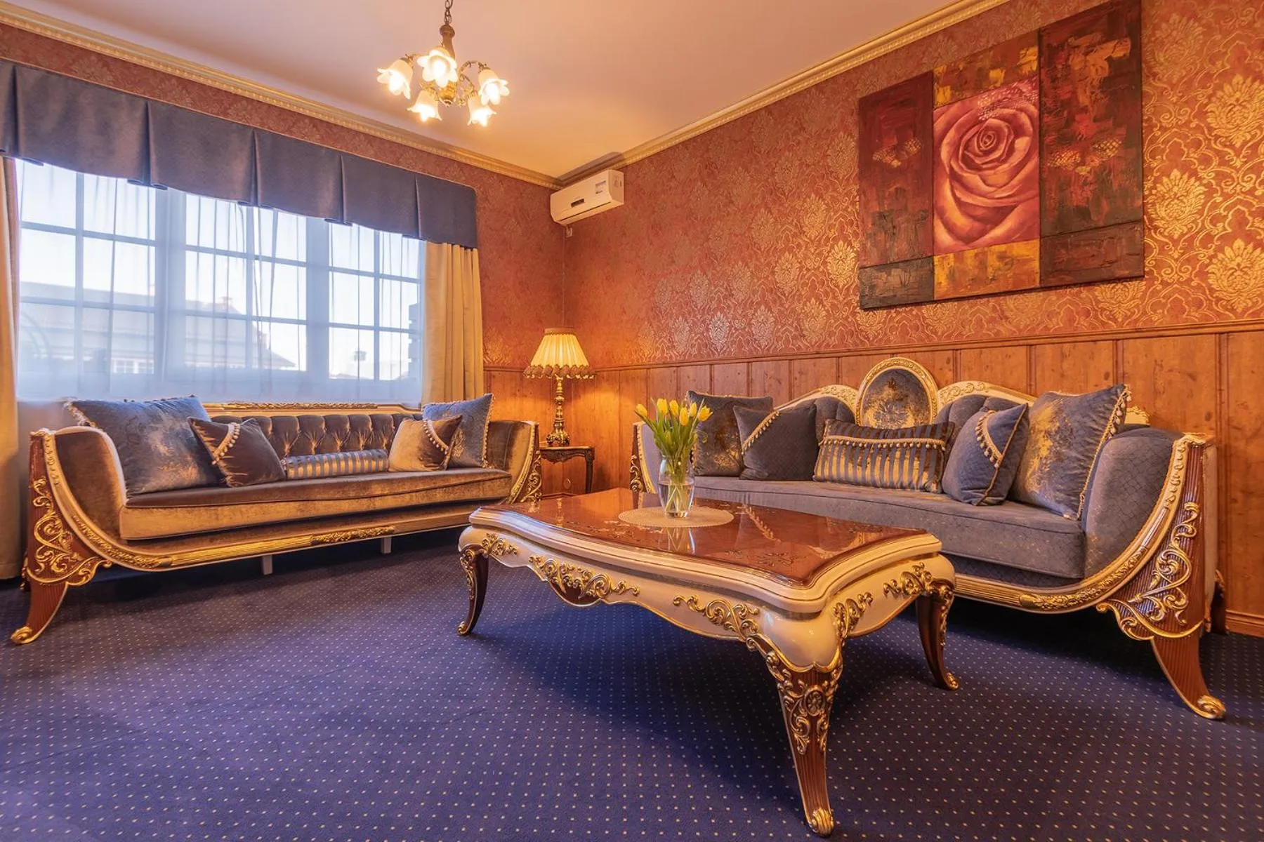 Living room in Hansa Hotel