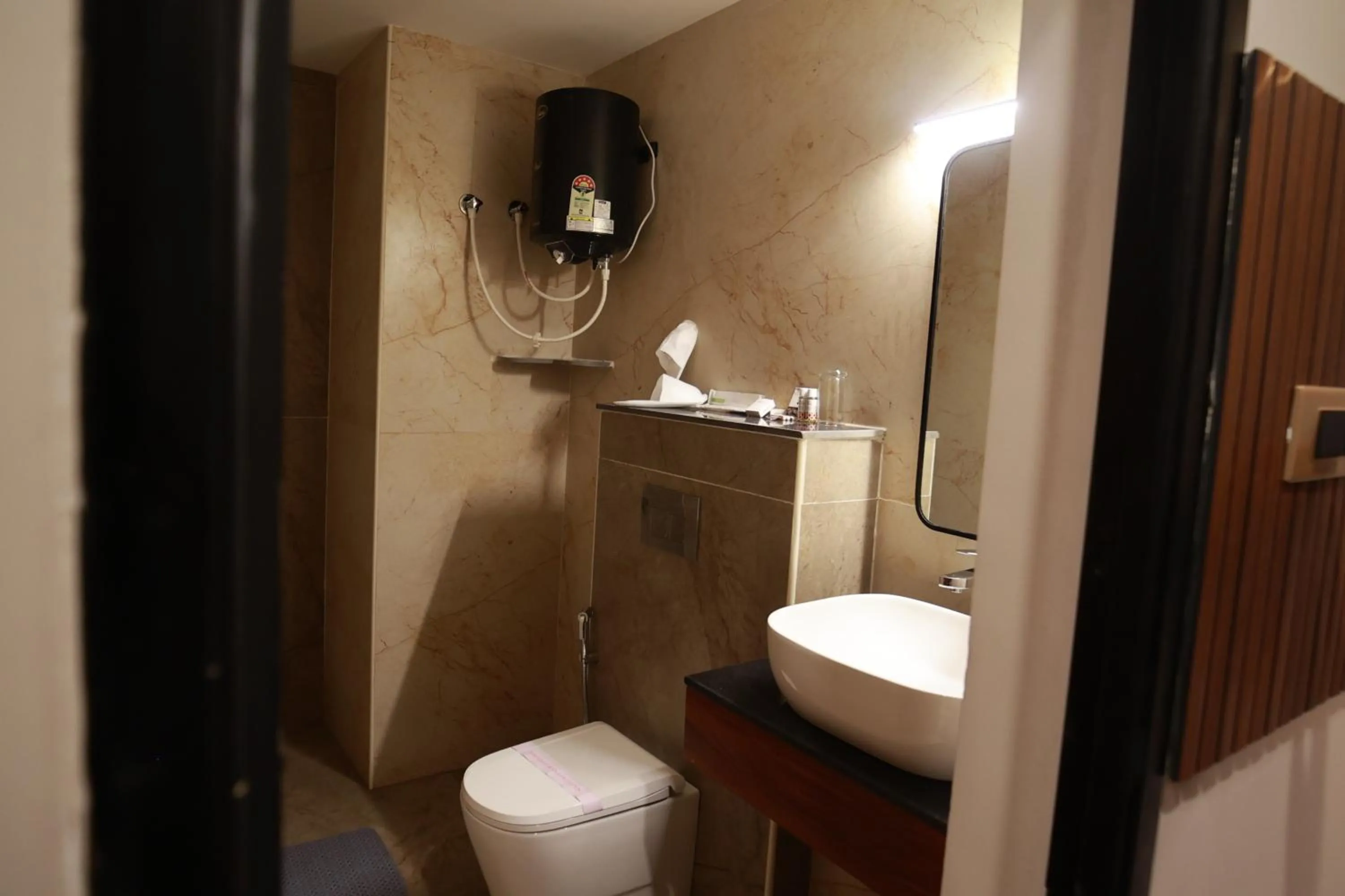 HOTEL THIRD EYE by RAMANA TOWERS