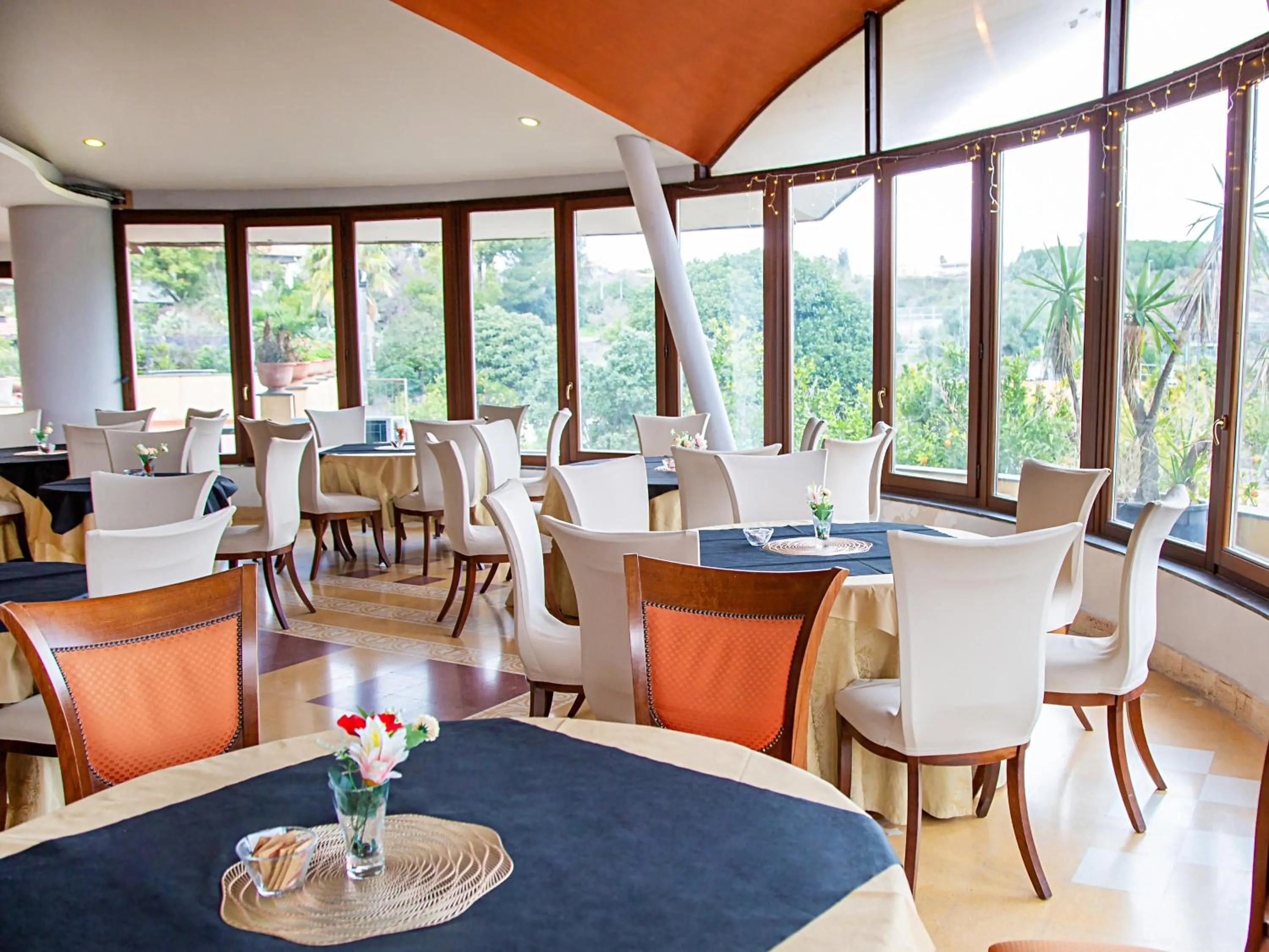 Lounge or bar in TK HOTEL - ex Ares