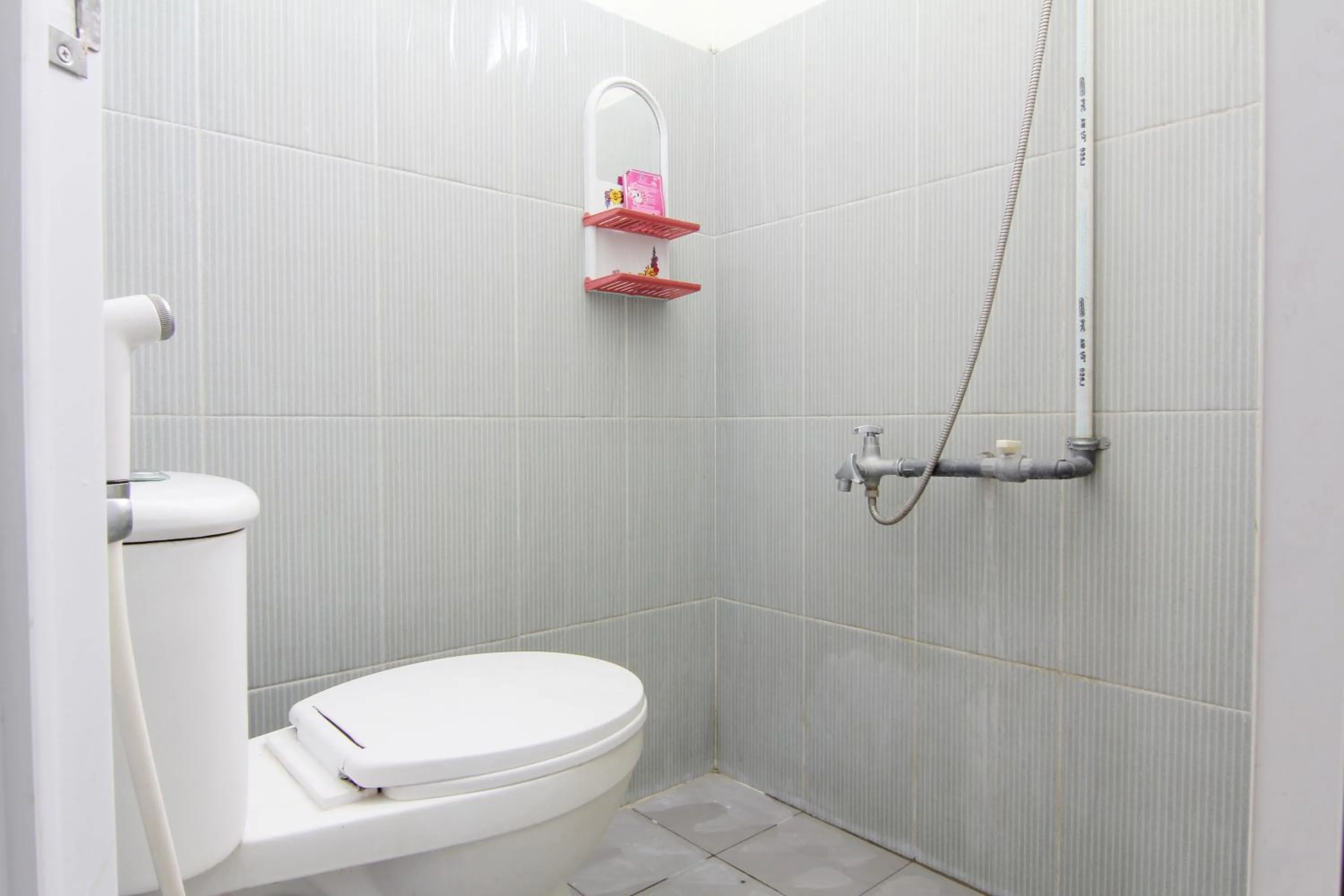 Bathroom in Tiga Dua Homestay