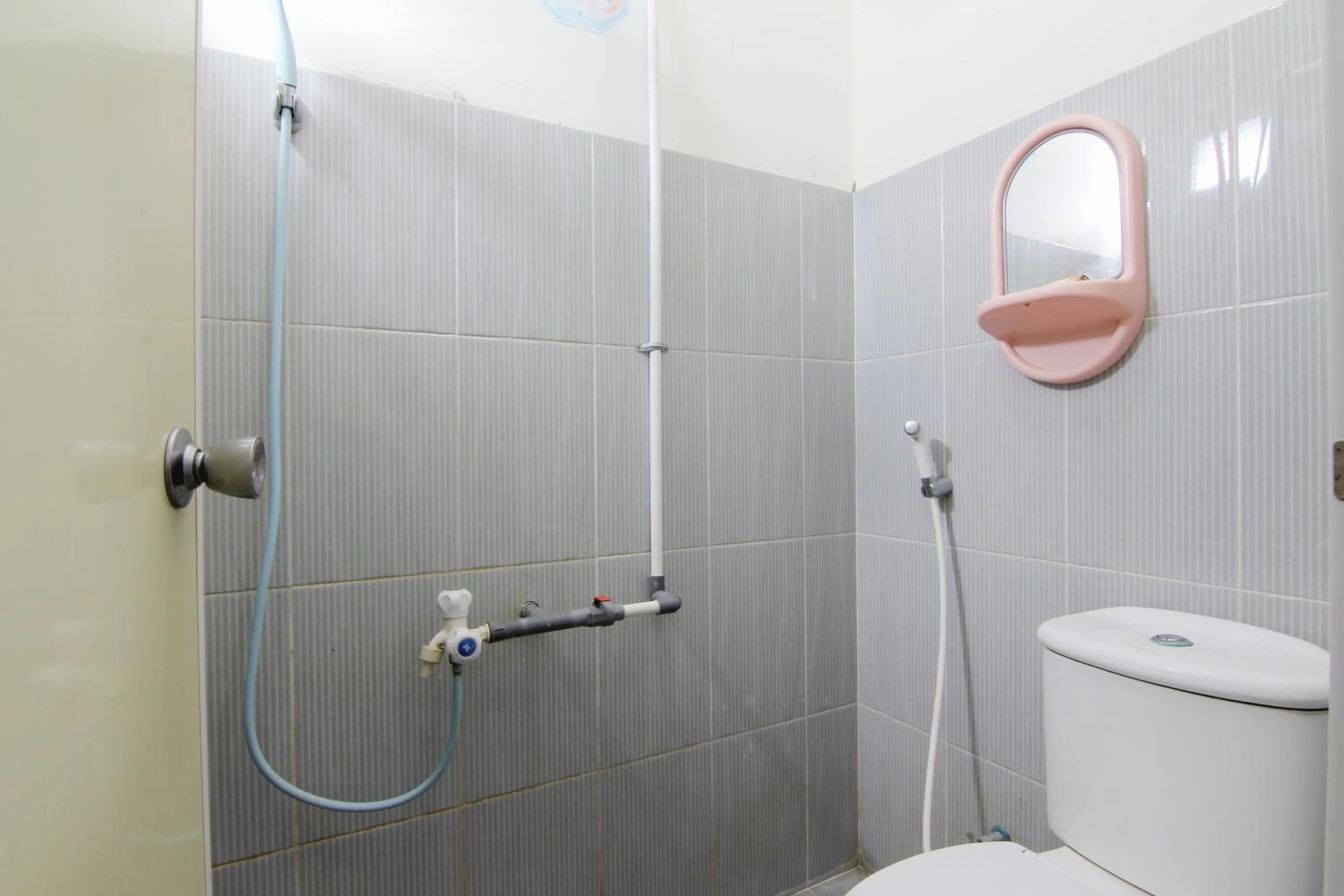 Bathroom in Tiga Dua Homestay