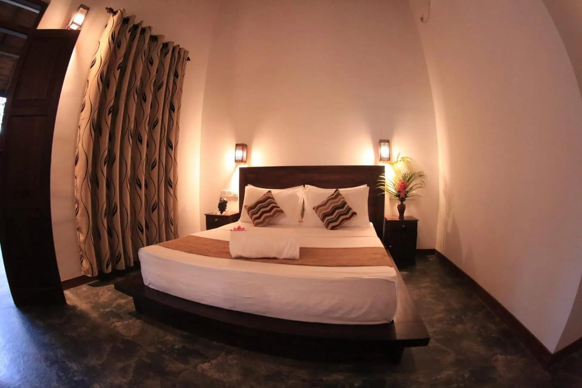 Bed in Villa Hiriketiya