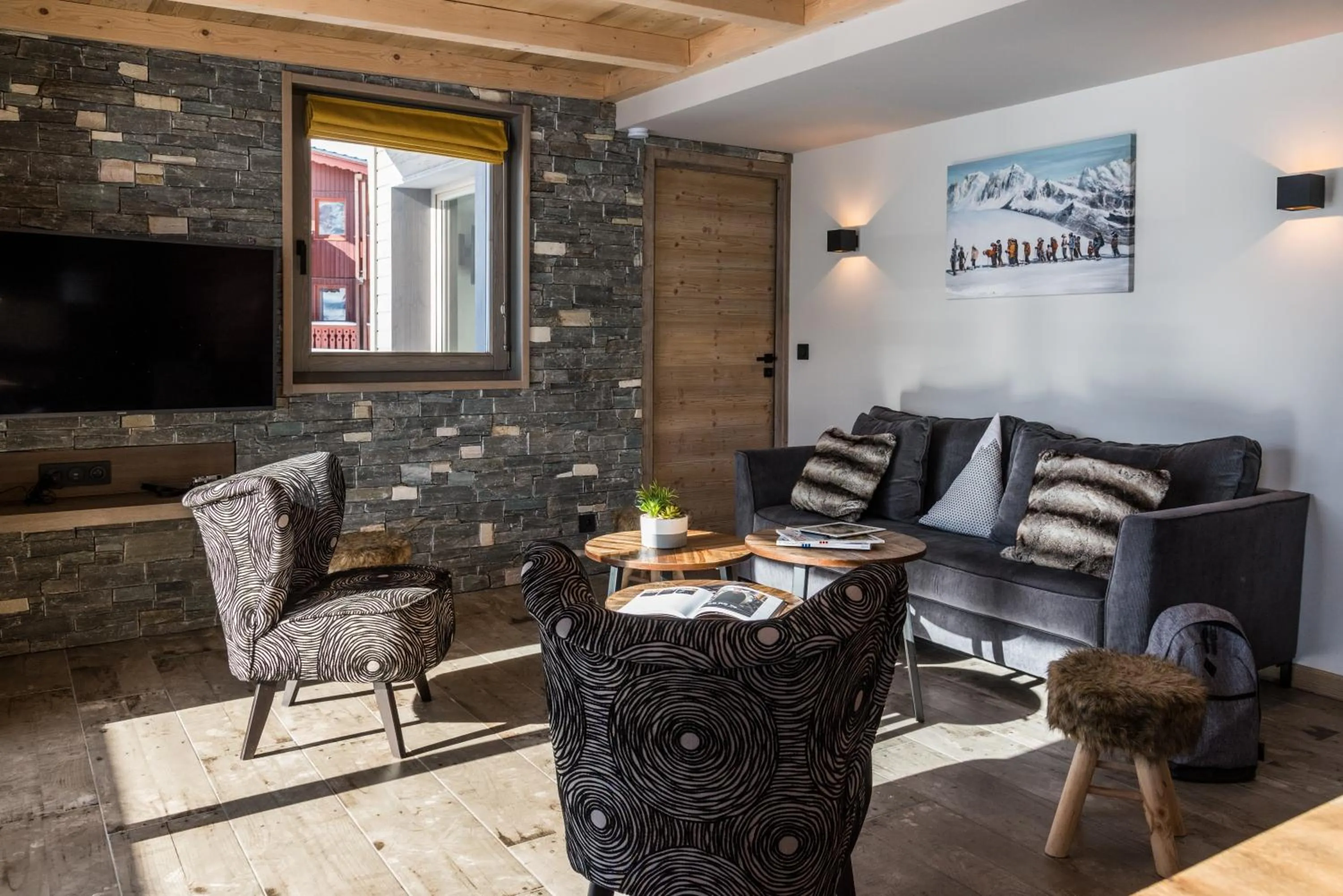 Living room in Montana Lodge