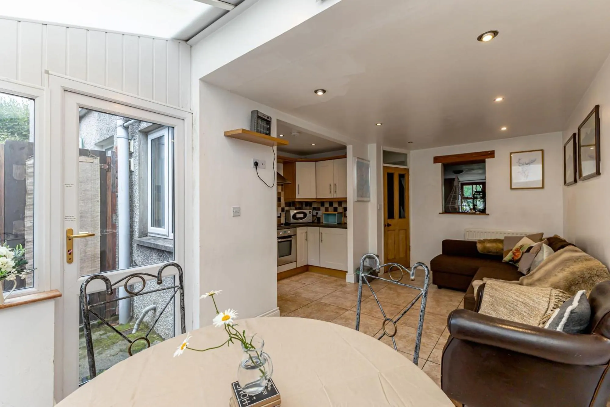 Kitchen or kitchenette in Priest Bridge Cottage