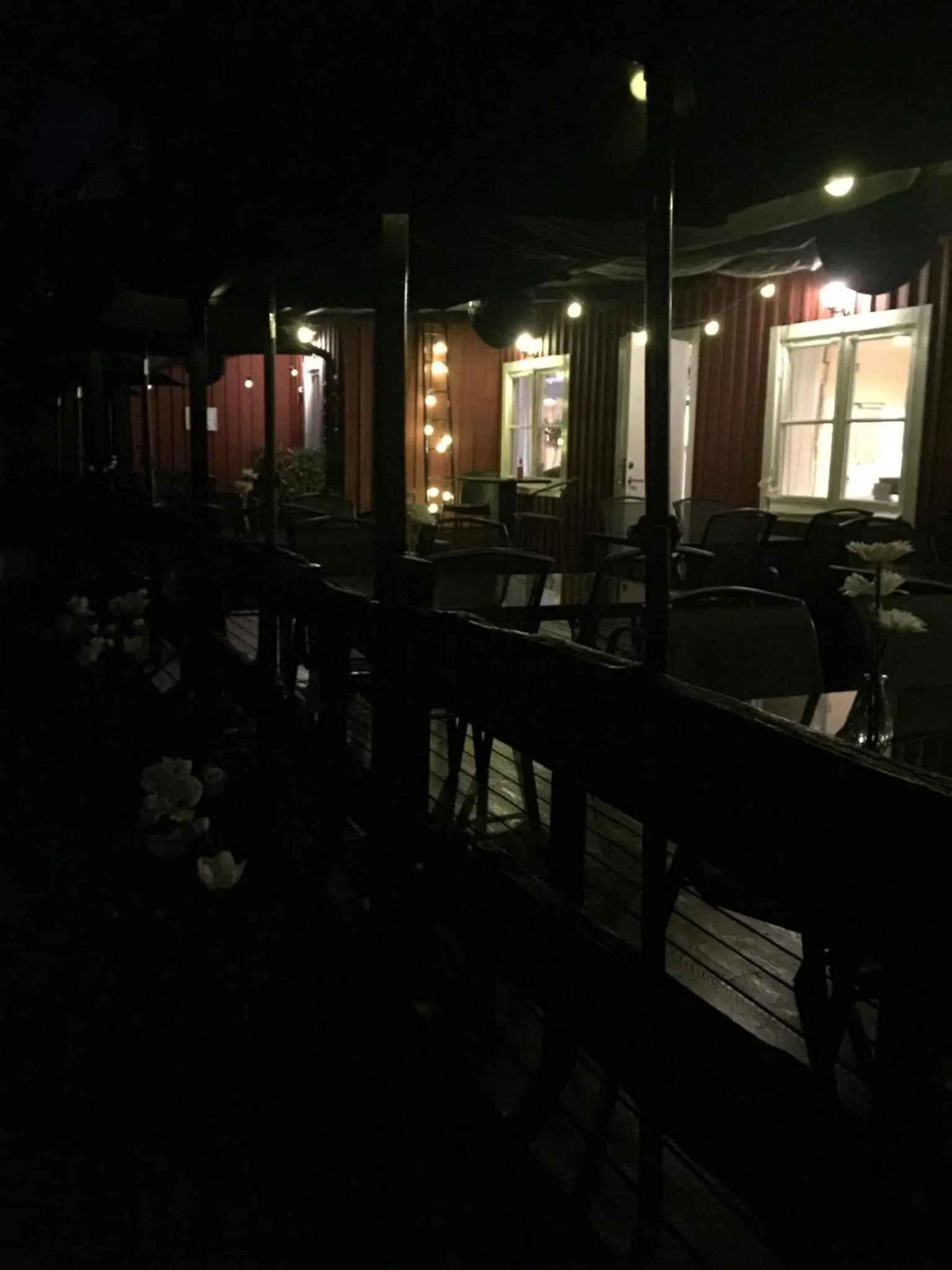 Restaurant/places to eat in STF Hostel Lärbro/Grannen