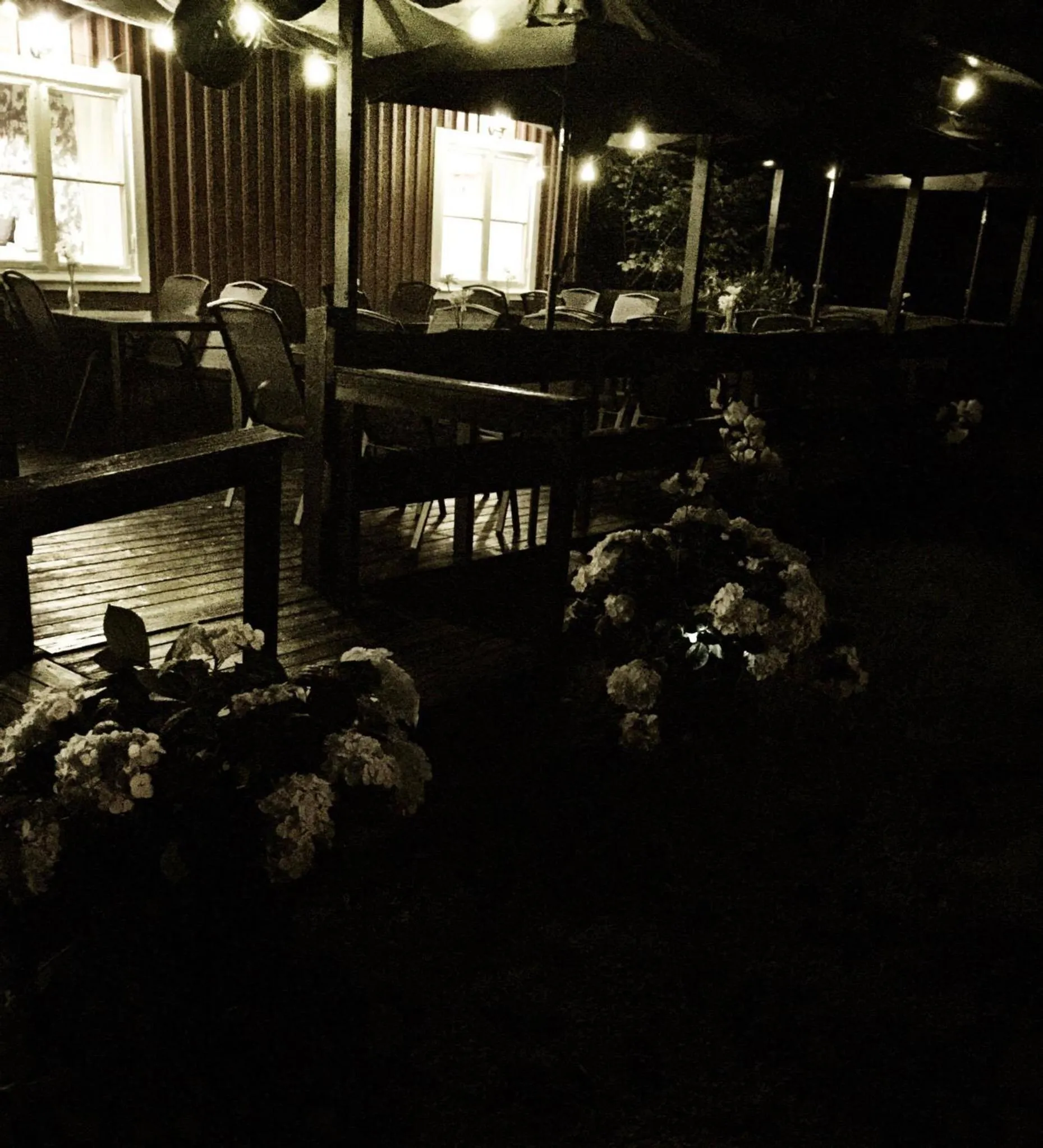 Restaurant/places to eat in STF Hostel Lärbro/Grannen