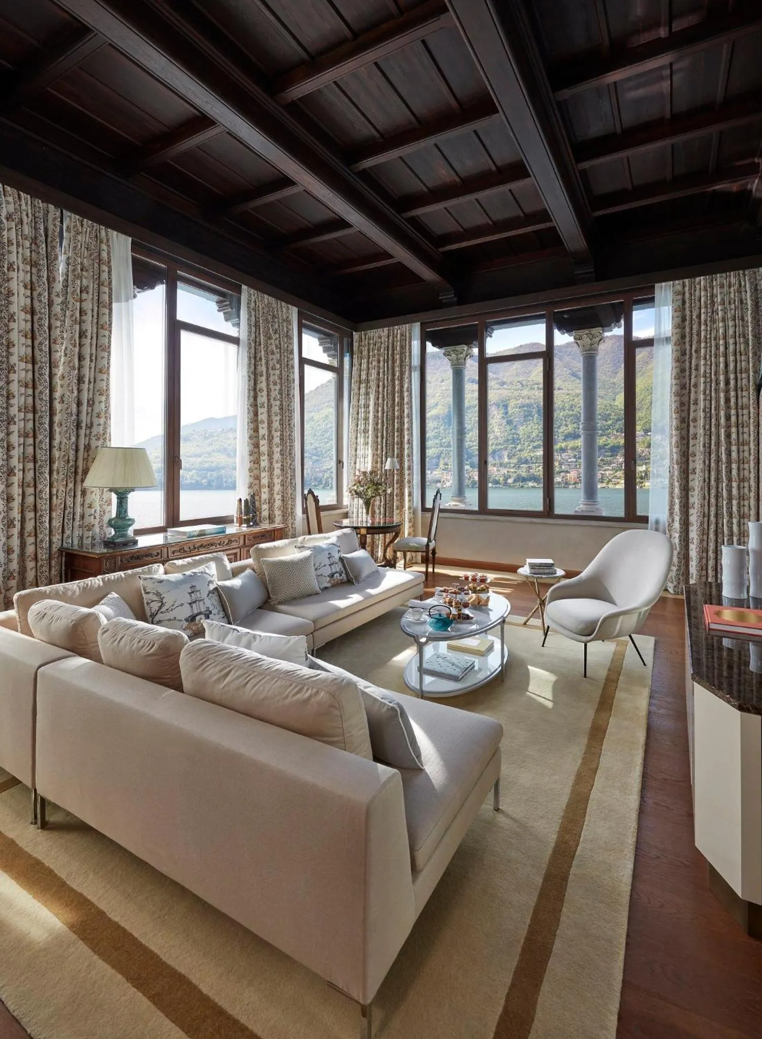 Living room in Mandarin Oriental, Lago di Como