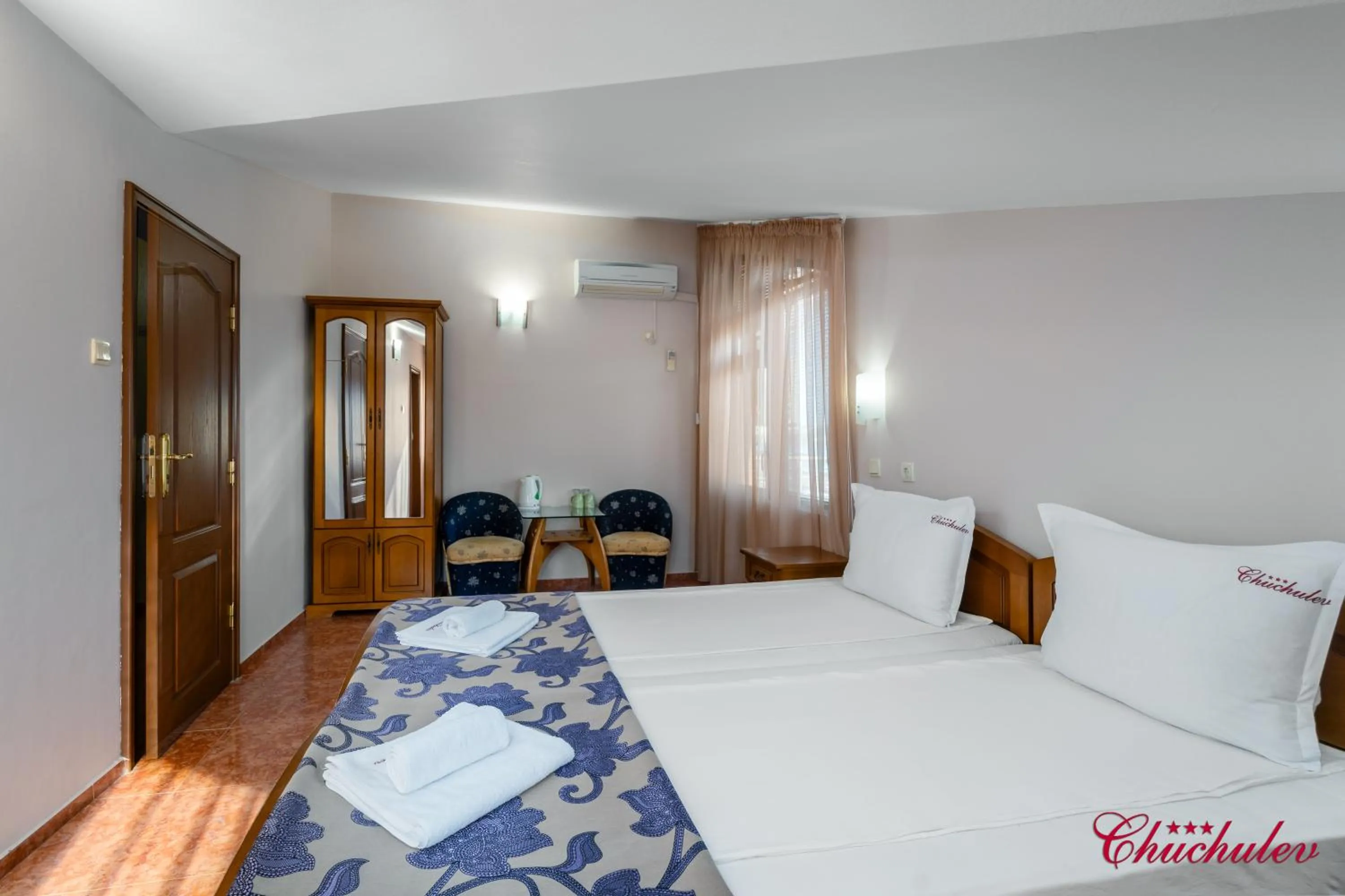 Bed in Hotel Chuchulev