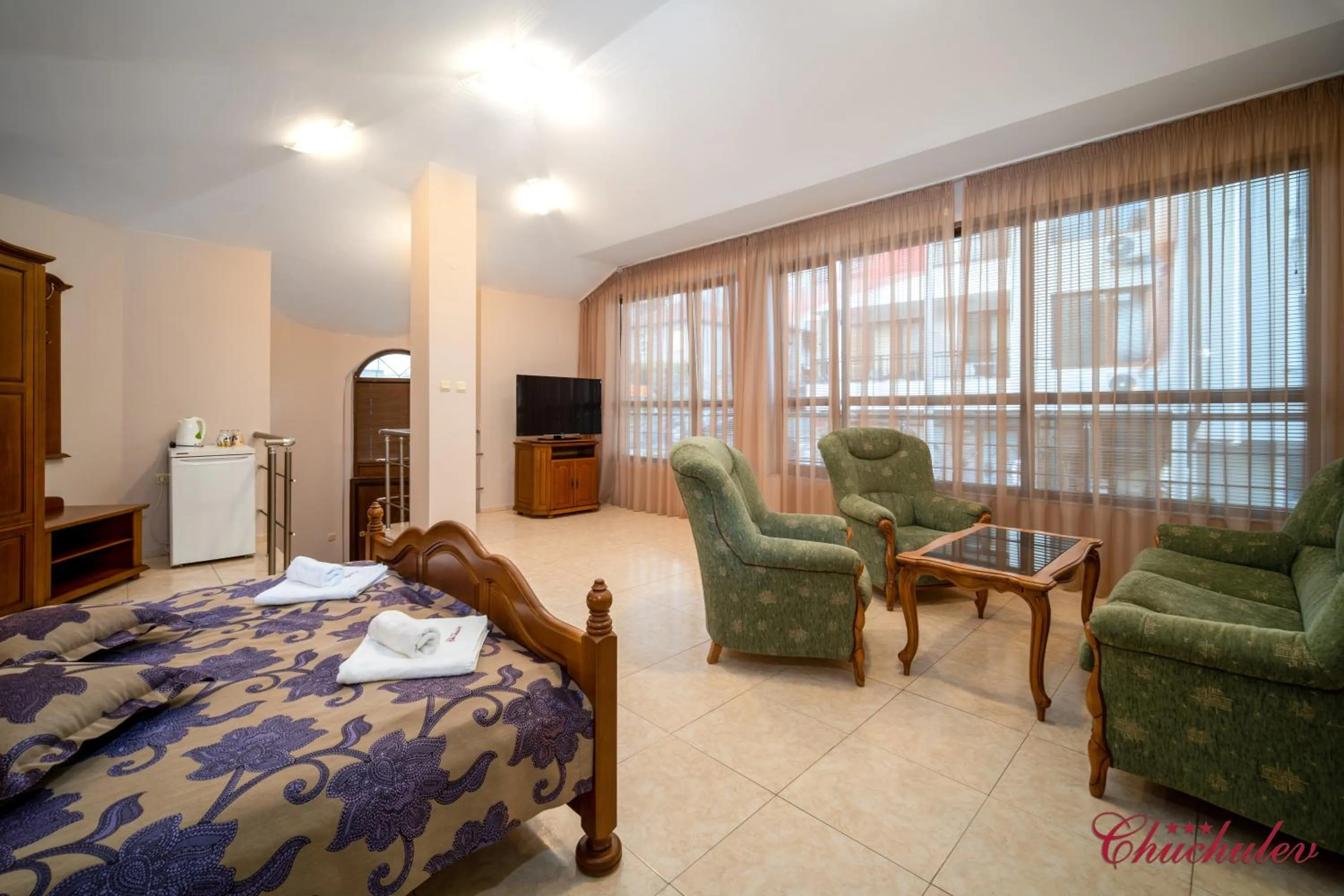 Bed in Hotel Chuchulev