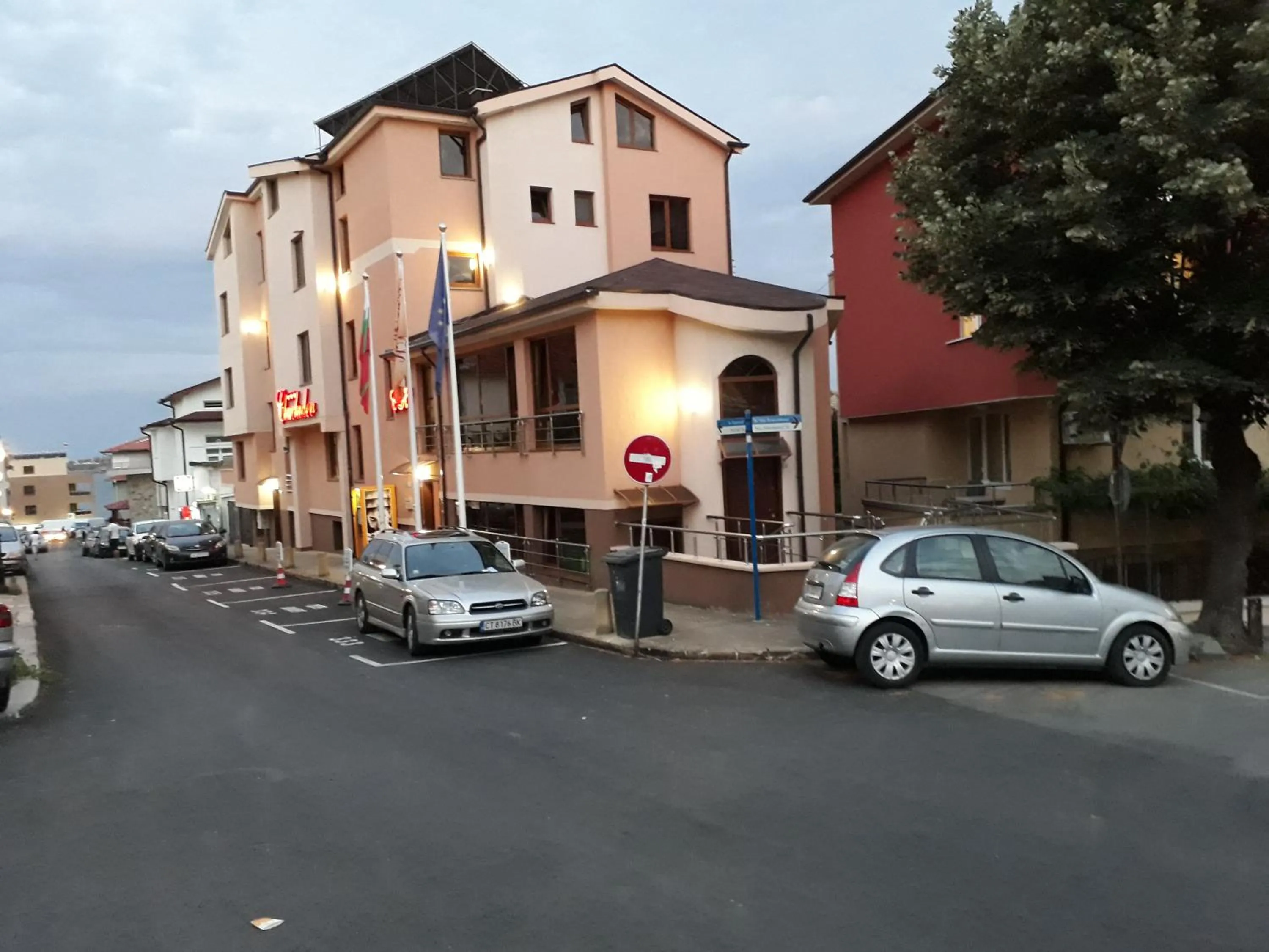 Facade/entrance in Hotel Chuchulev