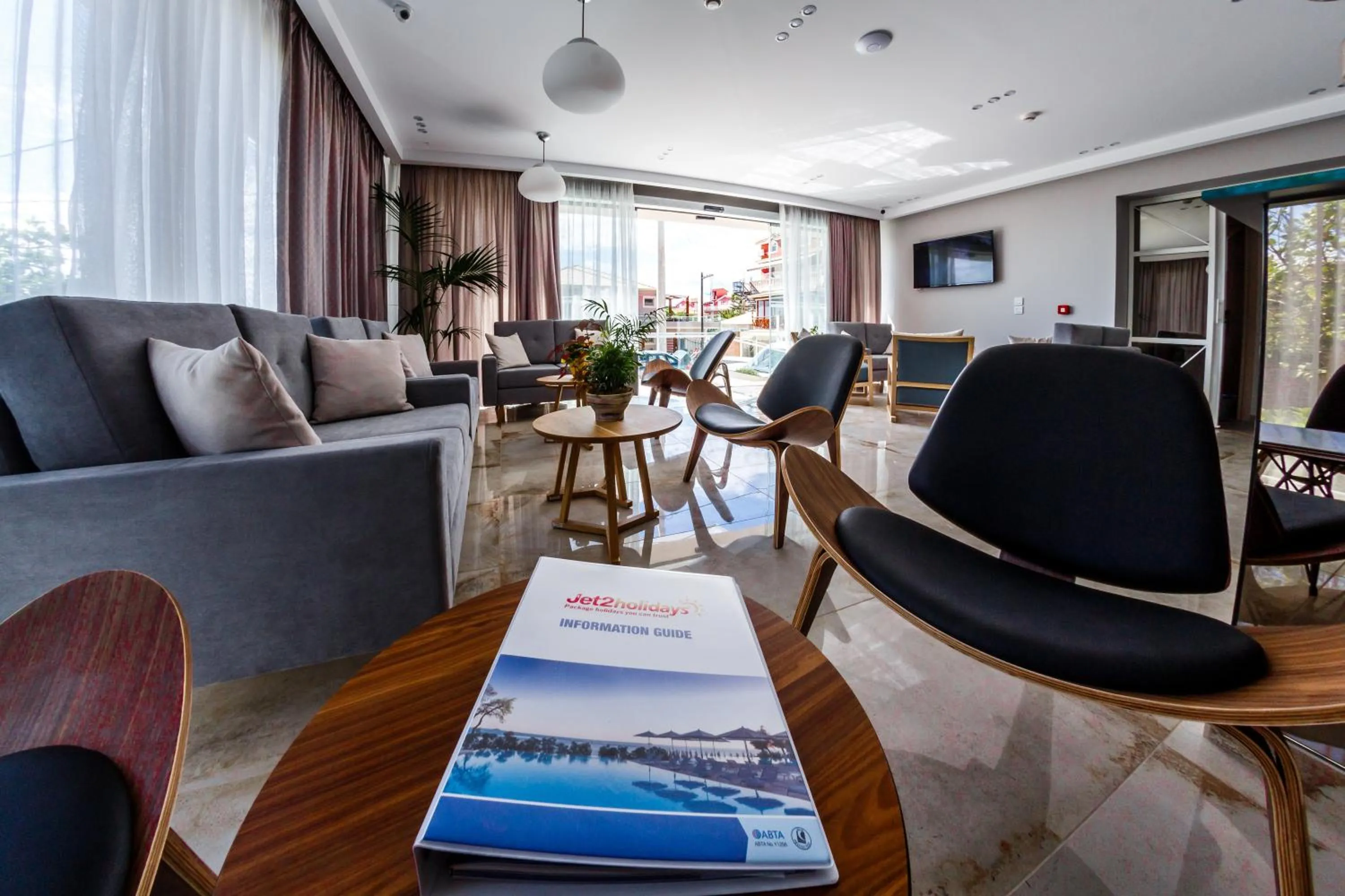 Living room in Porto Planos Beach Hotel