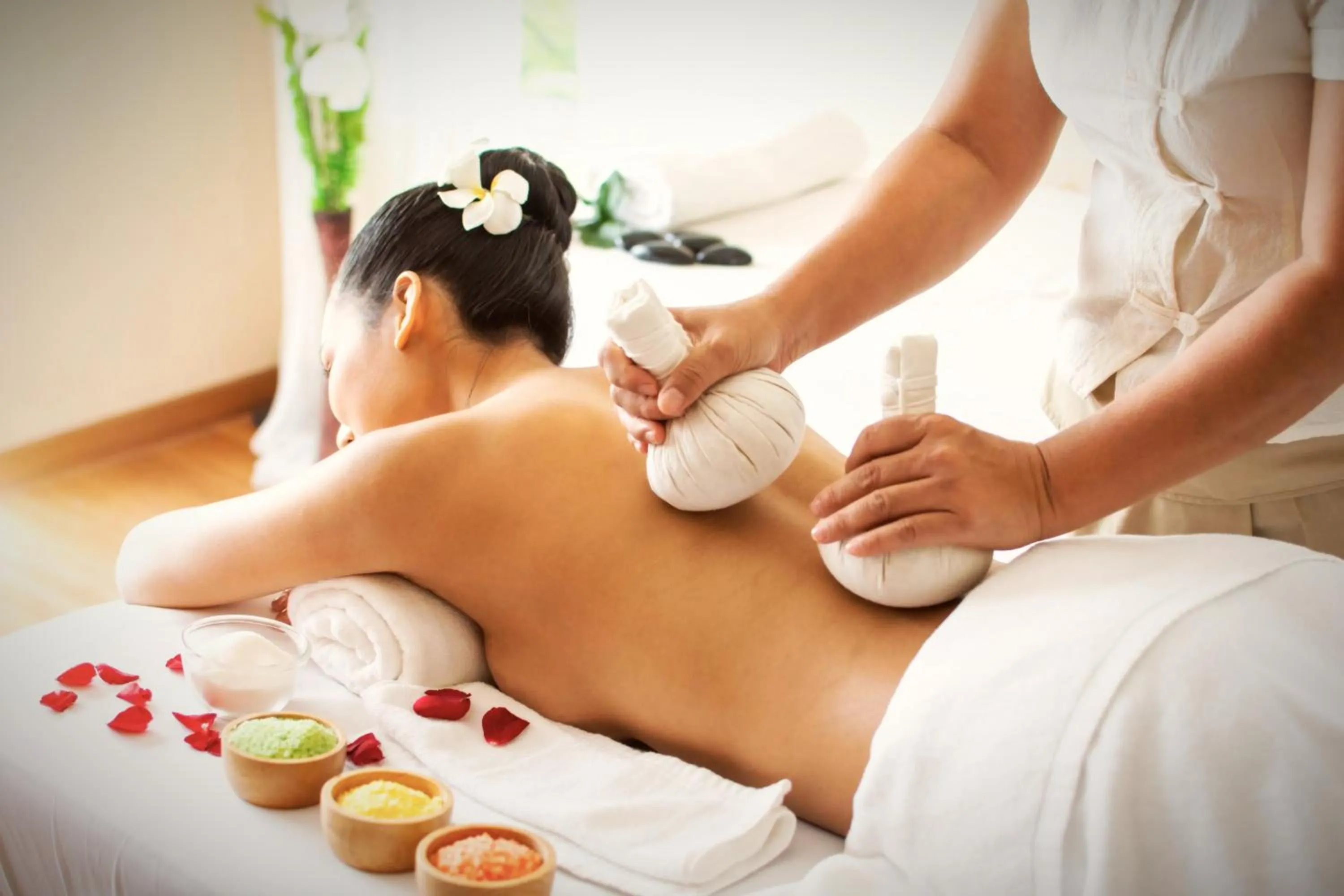 People in Koyllur Inn