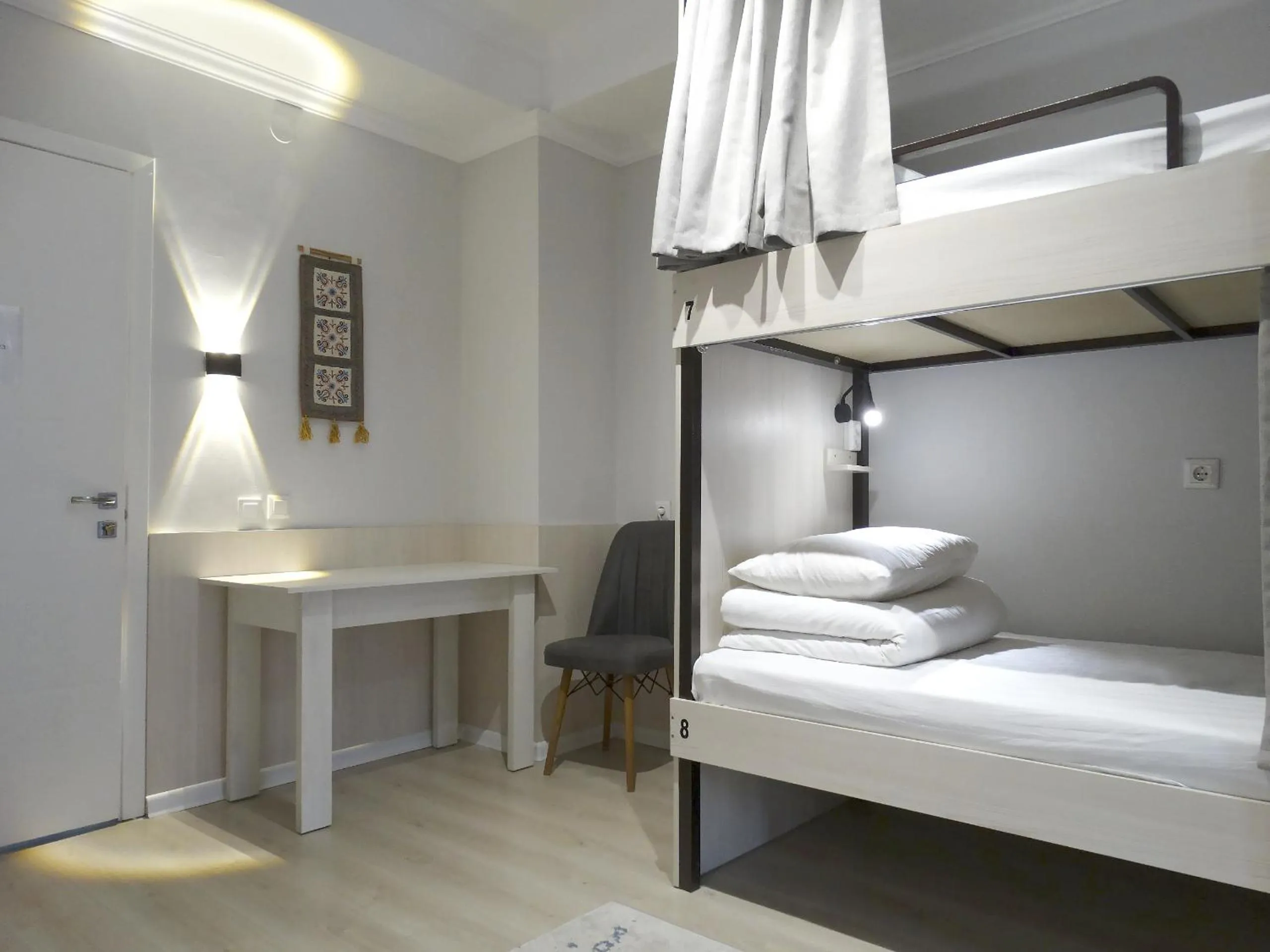 Breakfast, Bed in Compass Hostel