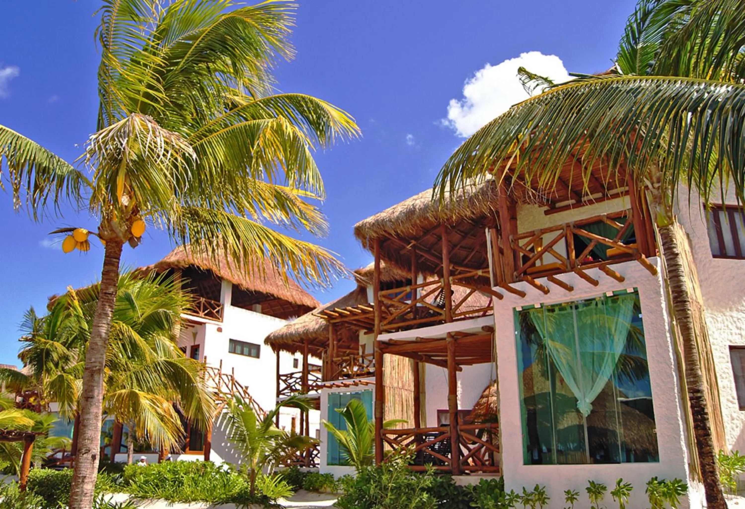 Property building in Hotel Villas Flamingos