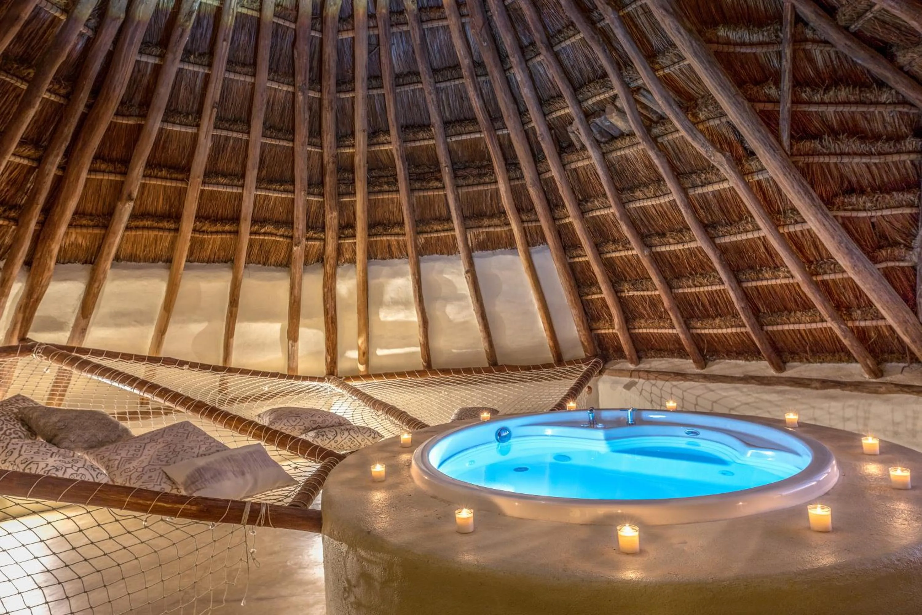 Hot Tub in Hotel Villas Flamingos