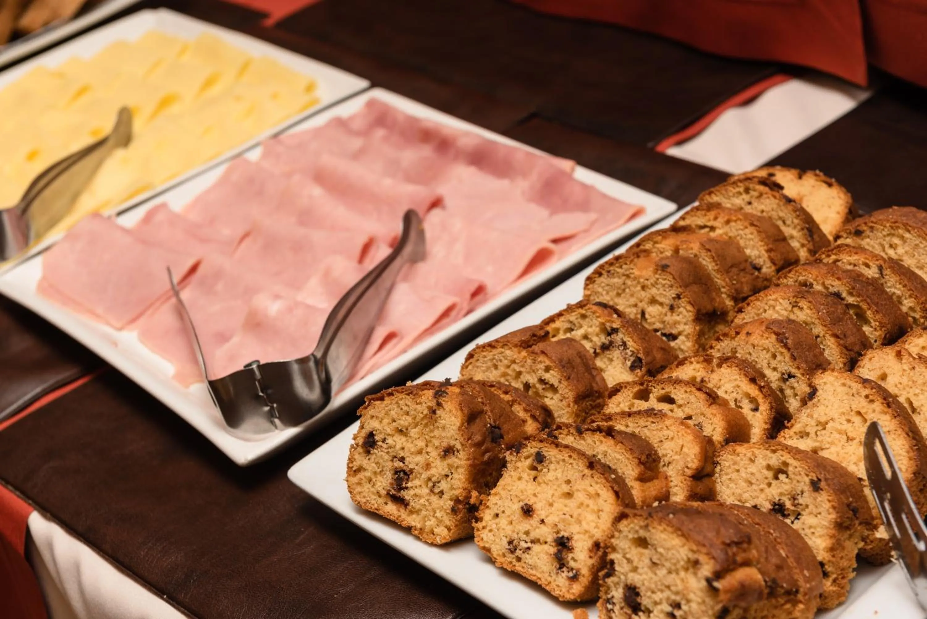 Buffet breakfast in Icaro Suites