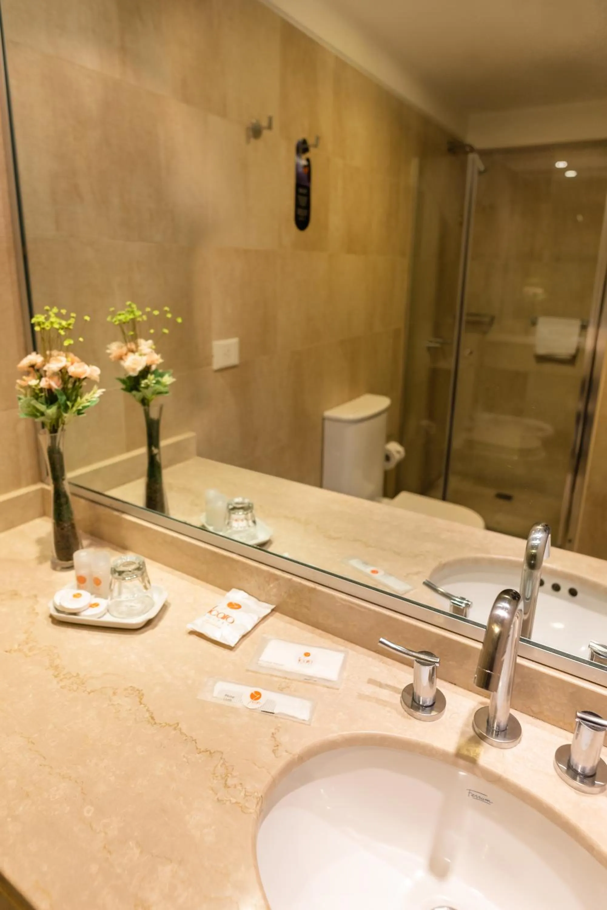 Bathroom in Icaro Suites