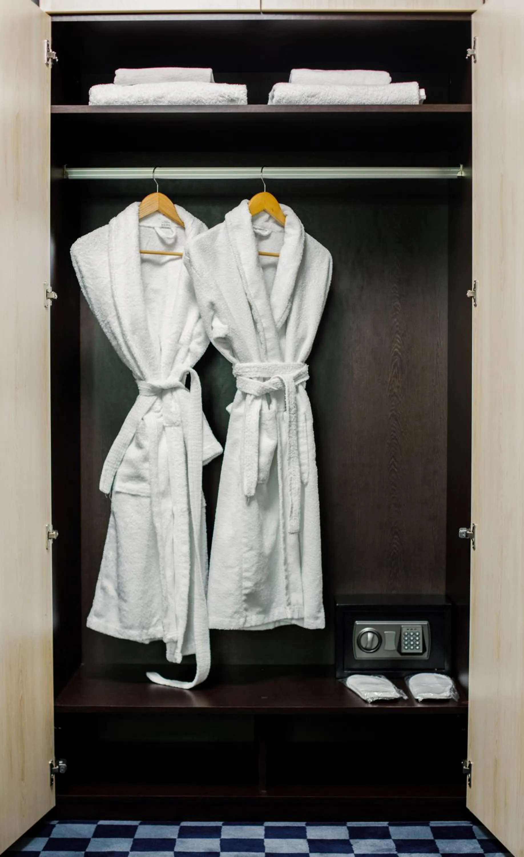 wardrobe in Sea Pearl Hotel Baku