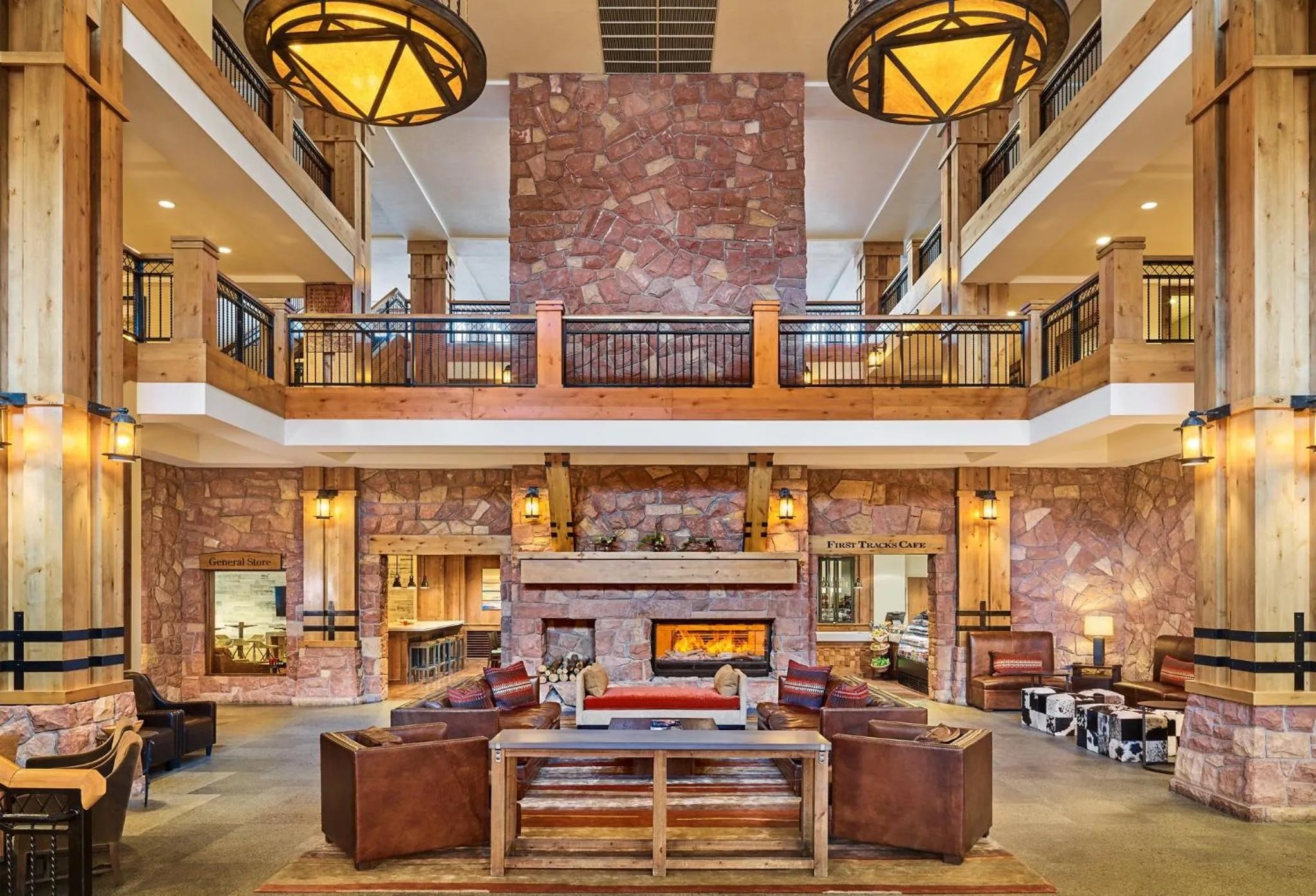 Lobby or reception in Grand Summit Hotel - Canyons Village, a RockResort