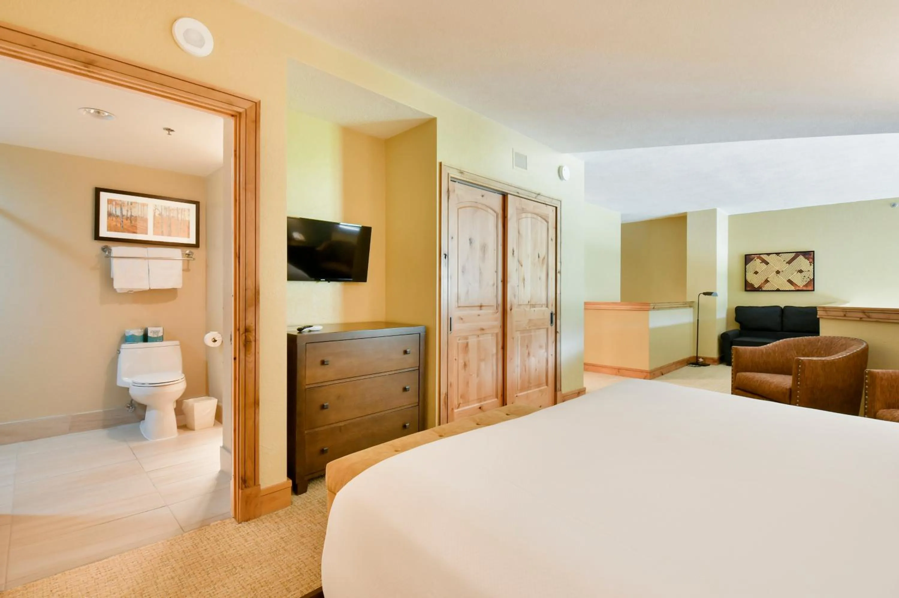 Bed in Grand Summit Hotel - Canyons Village, a RockResort