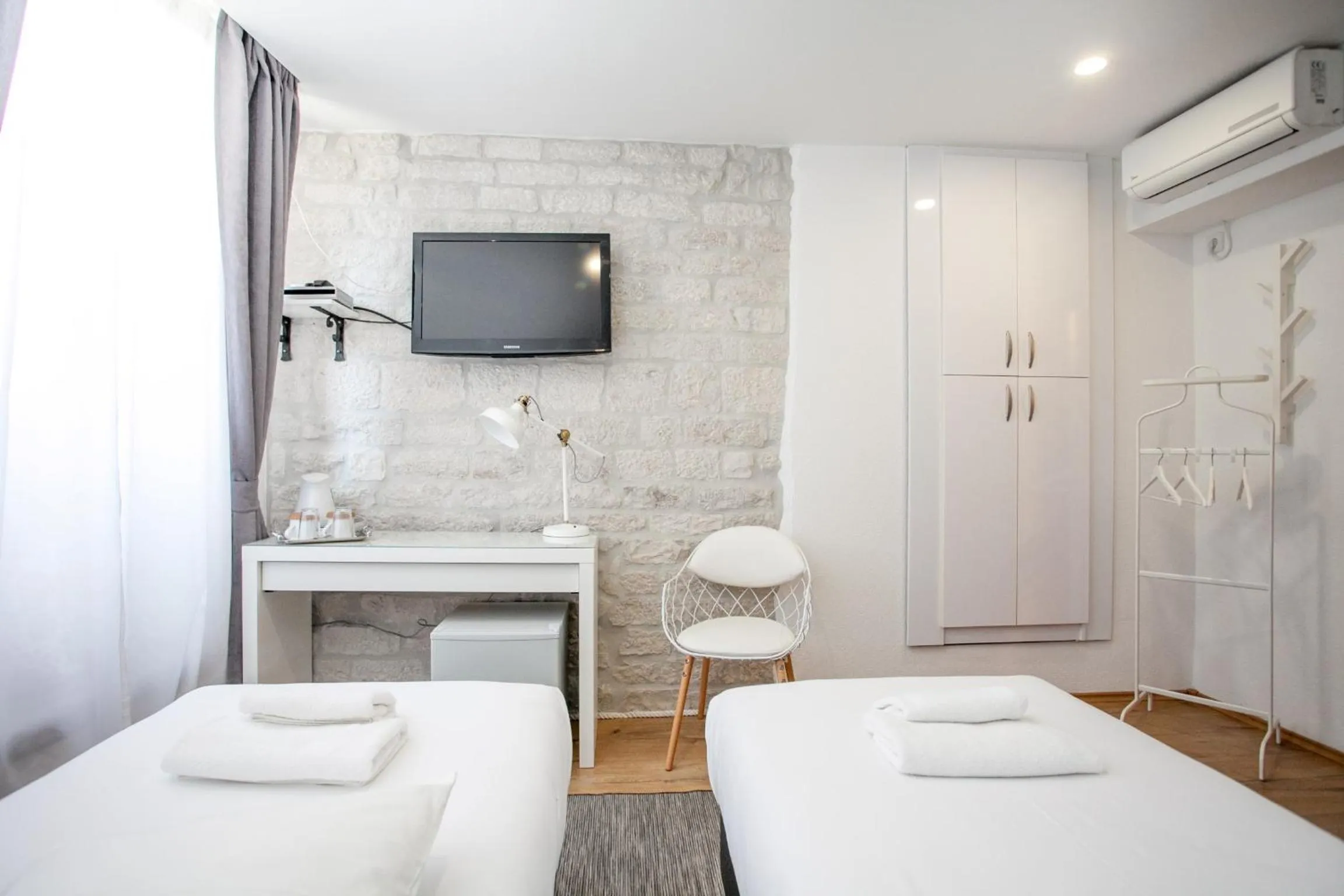 TV and multimedia, Bed in Villa Ivanka