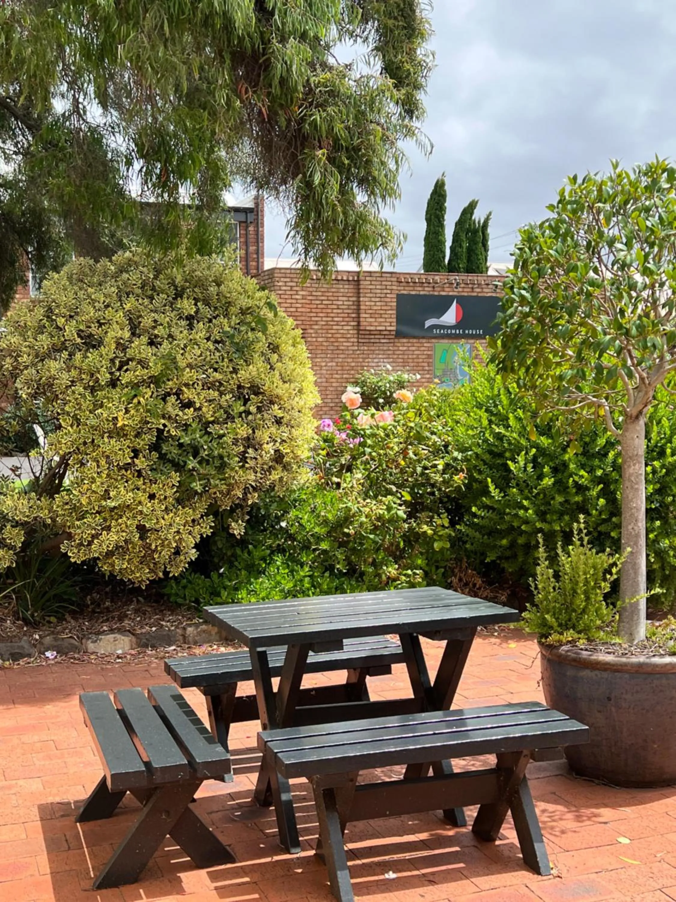 Garden in Seacombe House Motor Inn Port Fairy