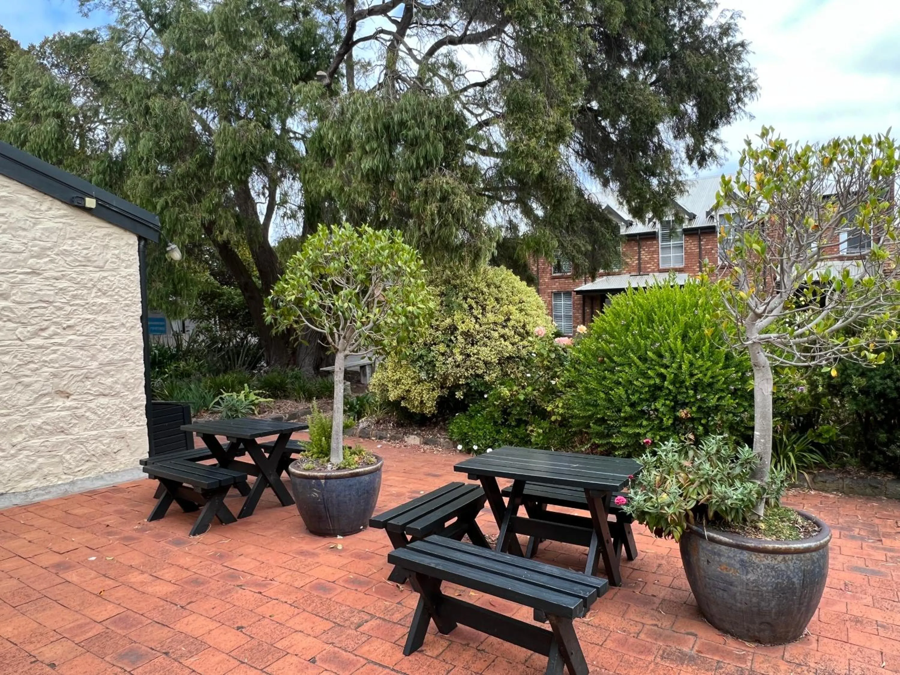 Garden in Seacombe House Motor Inn Port Fairy