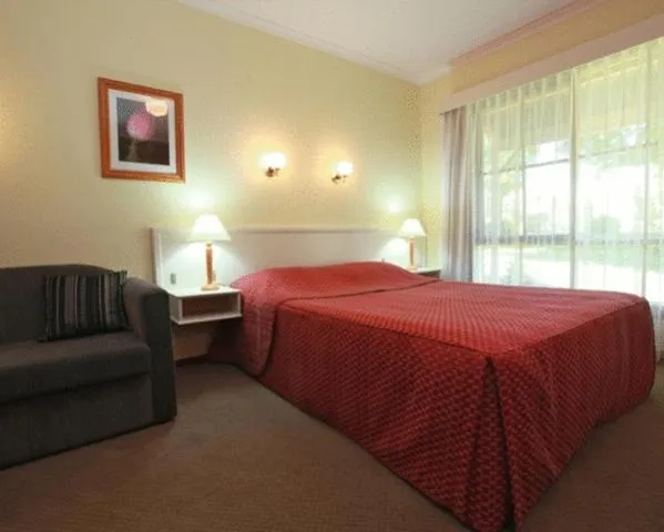 Bedroom, Bed in Mansfield Valley Motor Inn