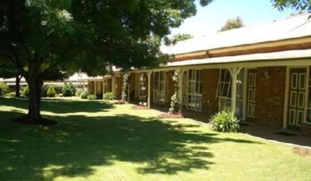 Facade/entrance in Mansfield Valley Motor Inn
