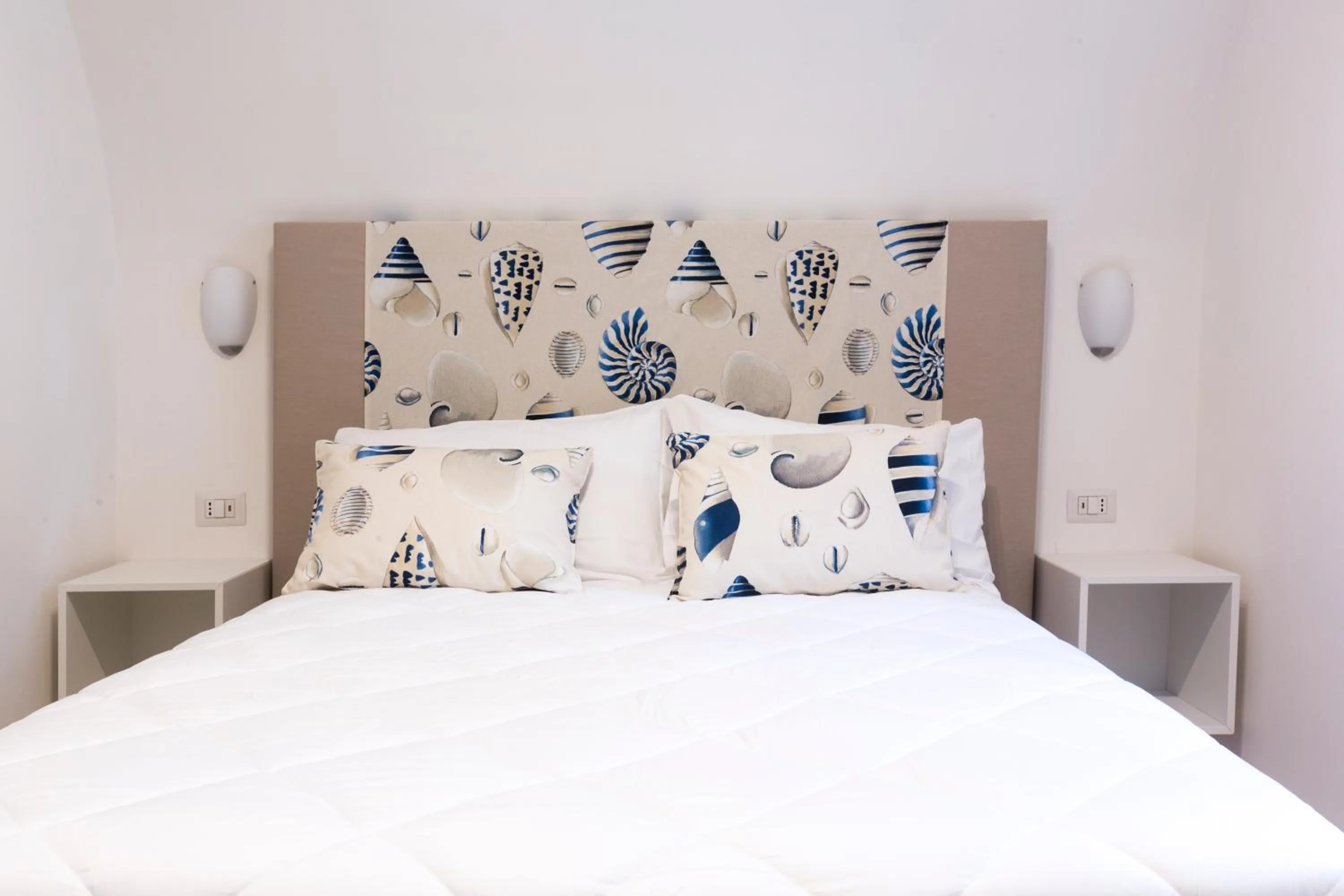 Bed in Holiday Sorrento Center