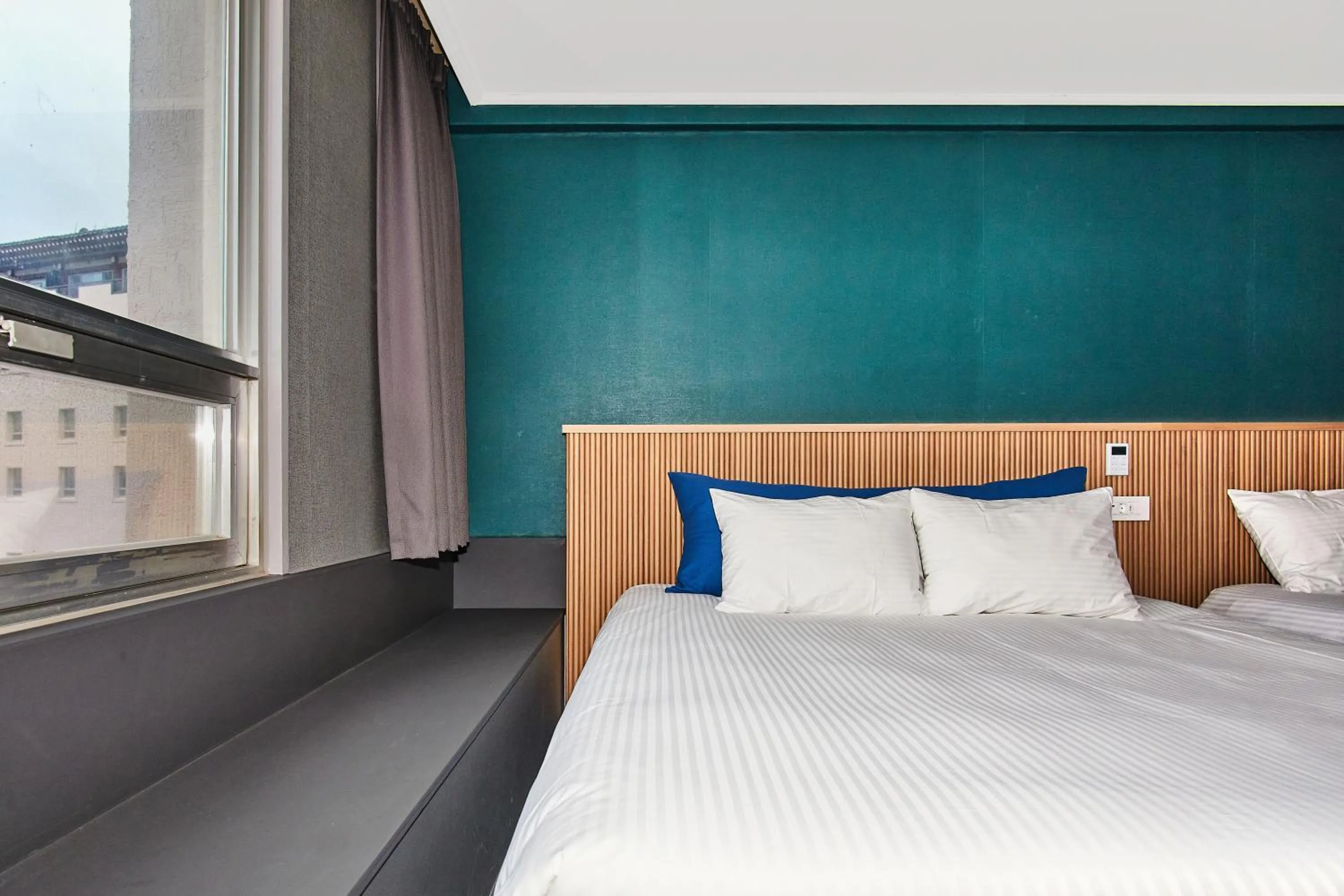 Photo of the whole room, Bed in Kolon Hotel