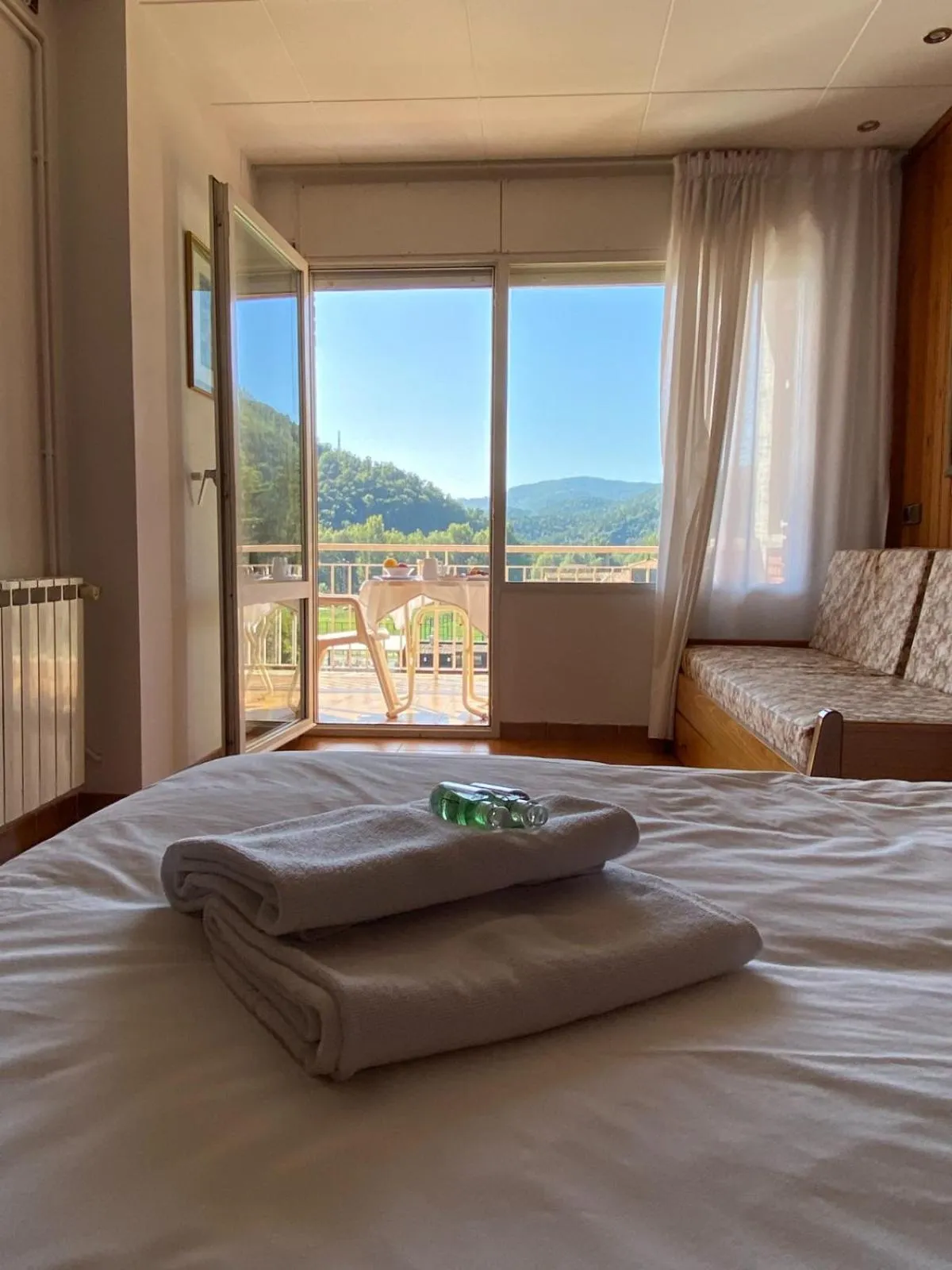 Bed in Hotel Solana del Ter