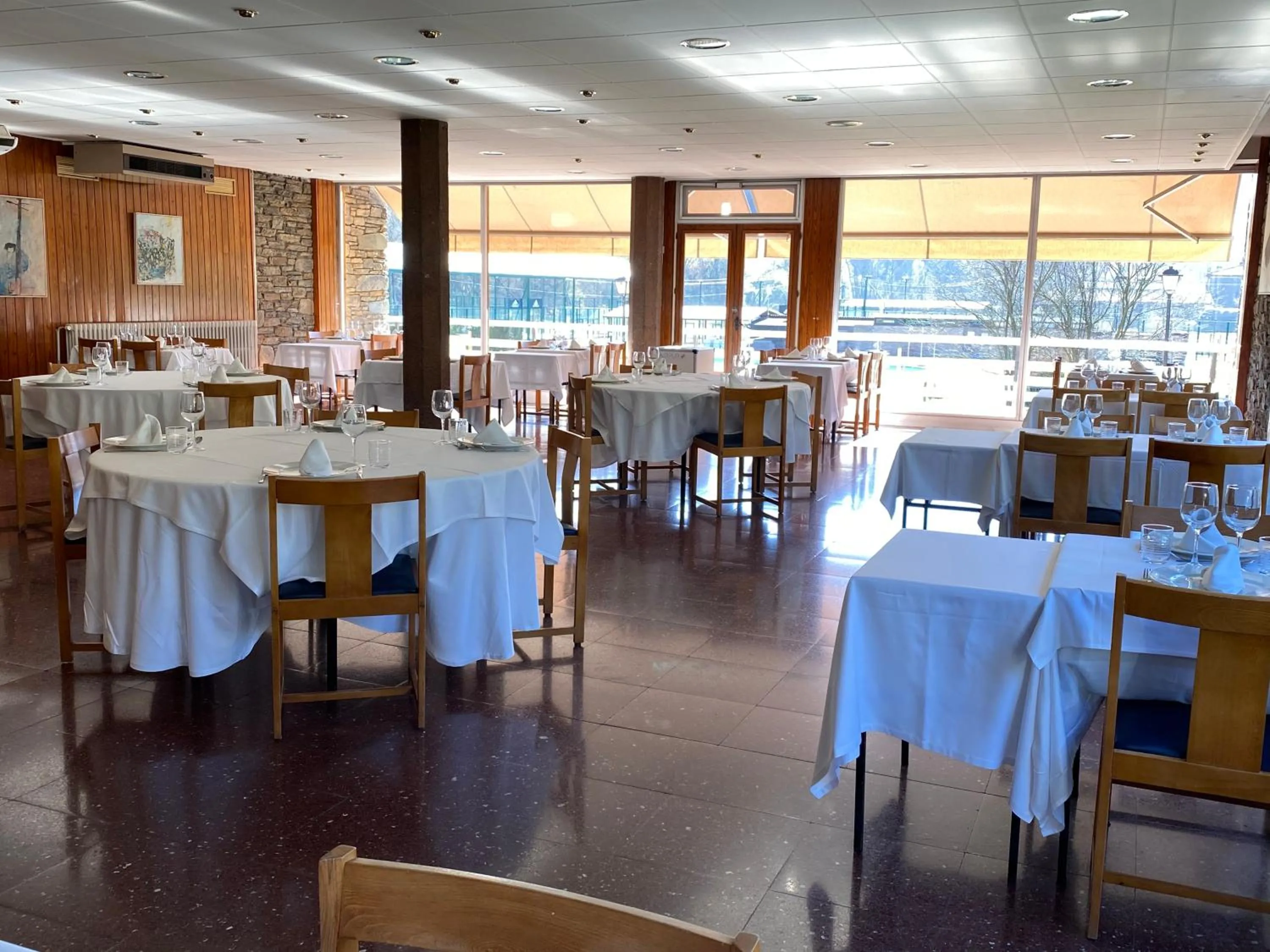 Restaurant/places to eat in Hotel Solana del Ter