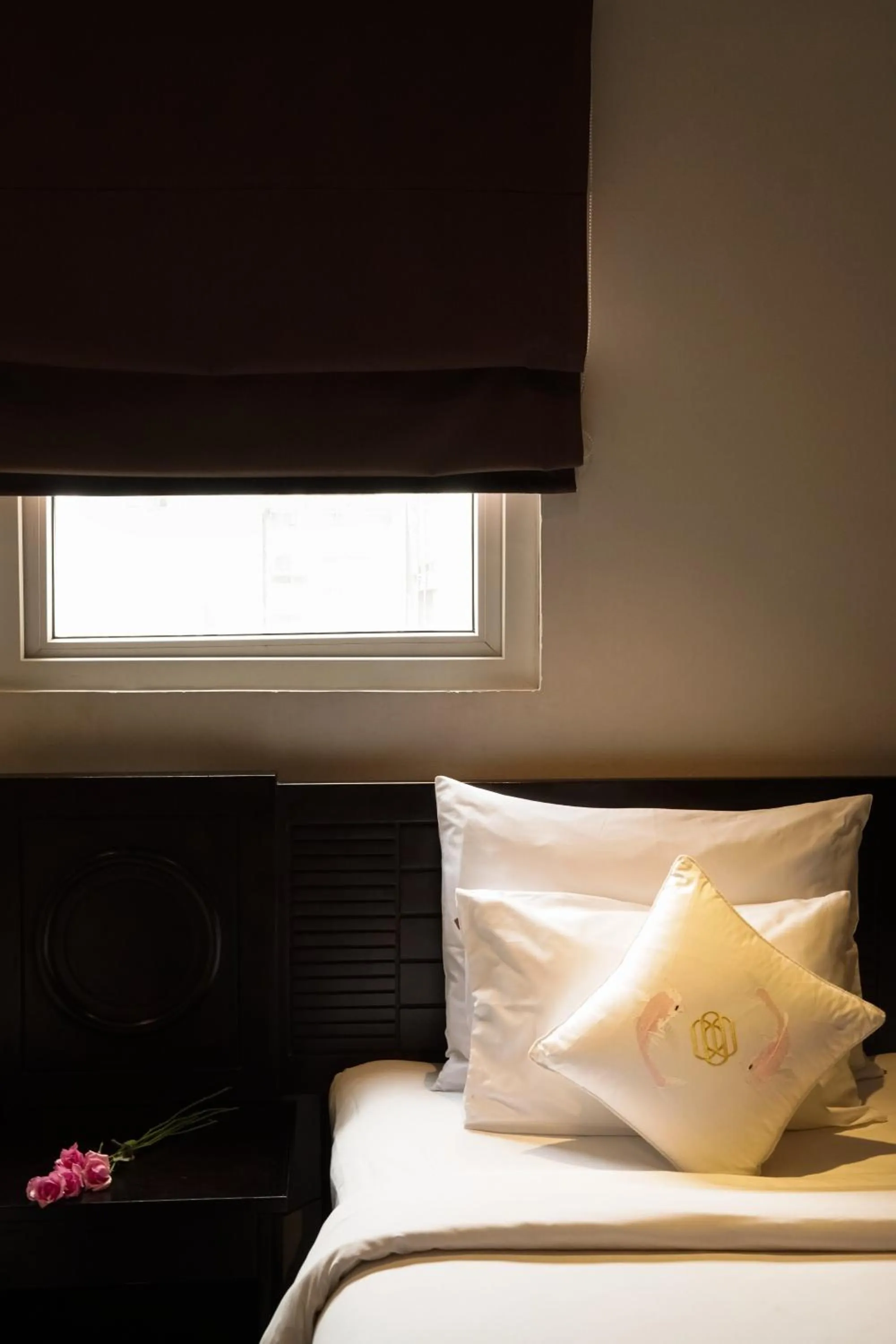 Bed in Cochin Zen Hotel