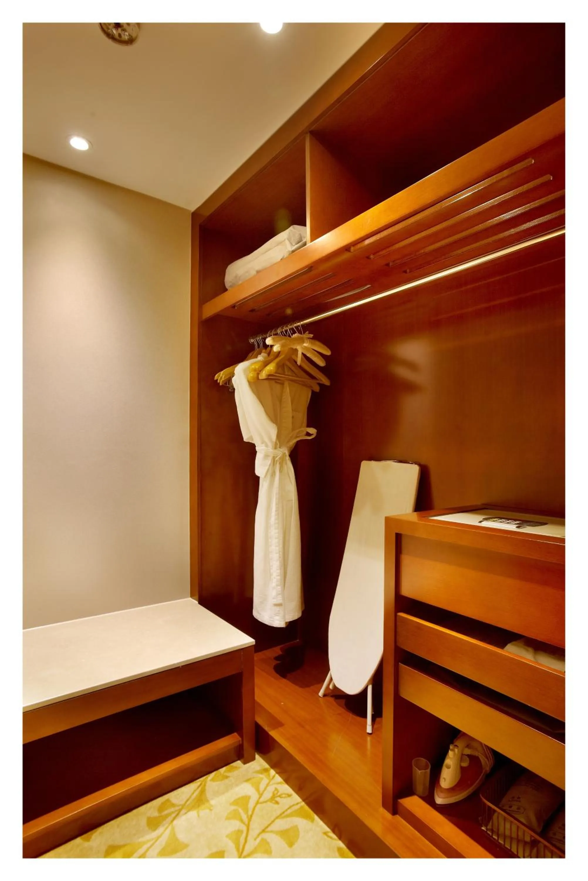 Decorative detail, Bed in Citic Ningbo International Hotel