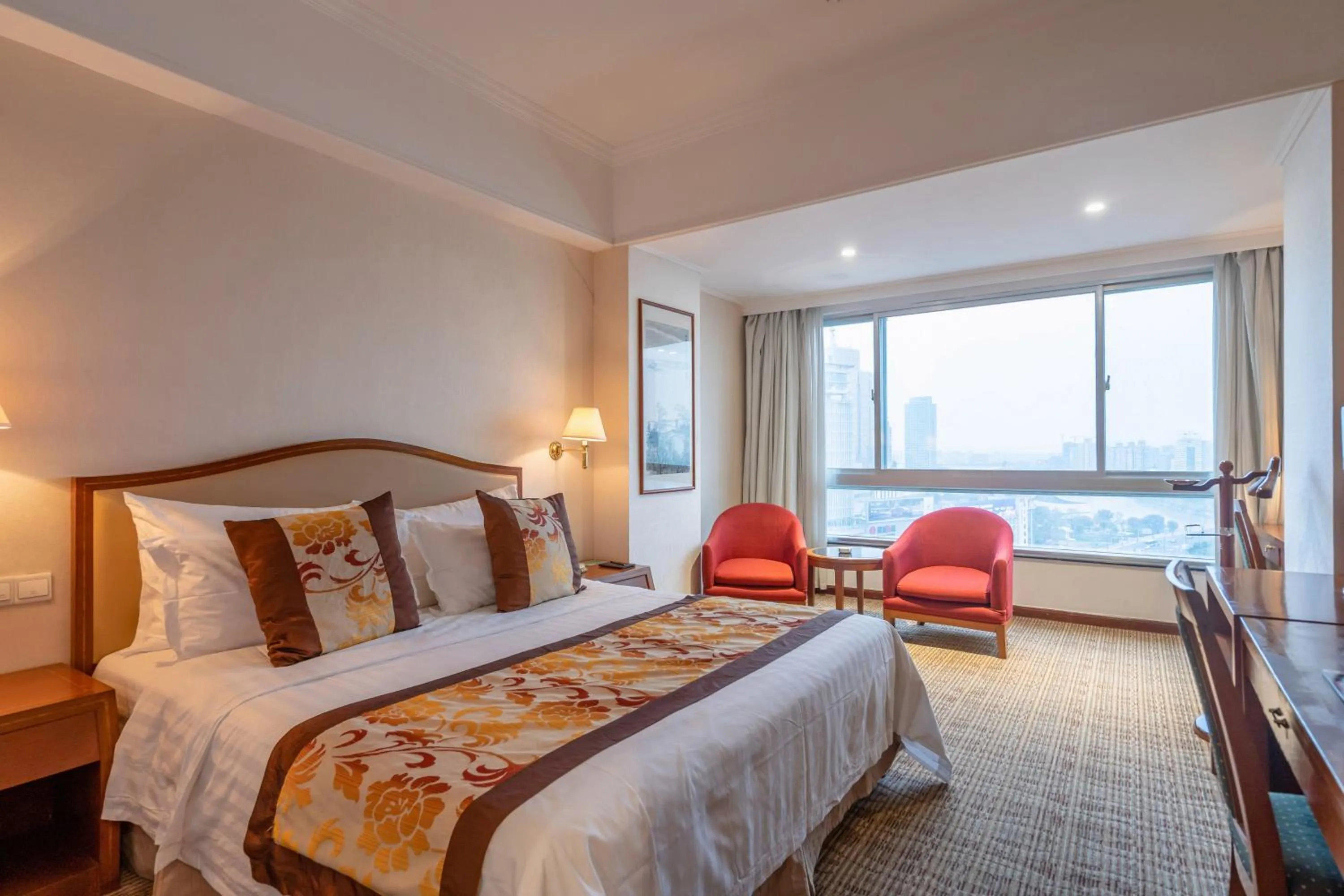Photo of the whole room, Bed in Citic Ningbo International Hotel