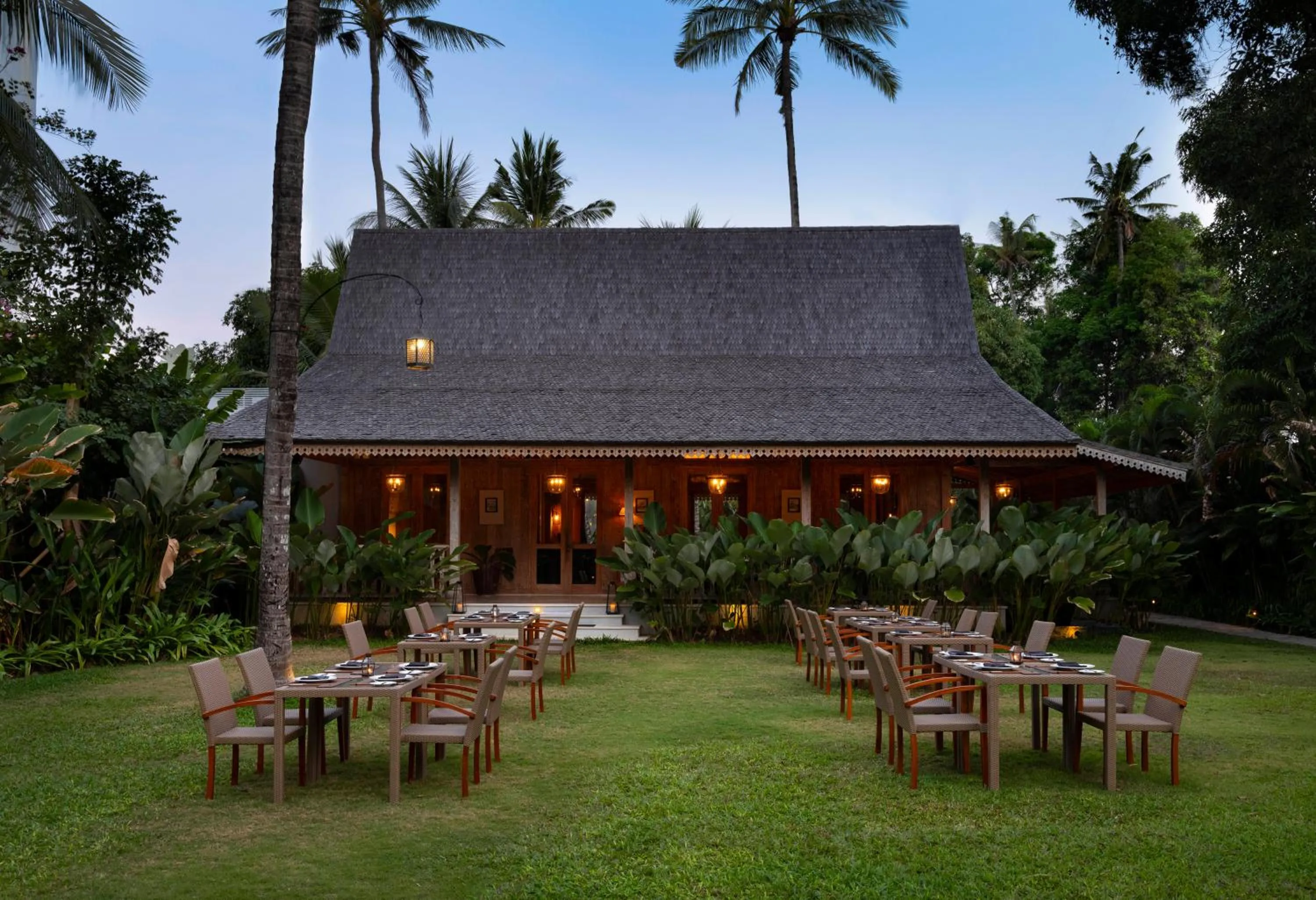 Restaurant/places to eat in Kayumanis Jimbaran Private Villas & Spa