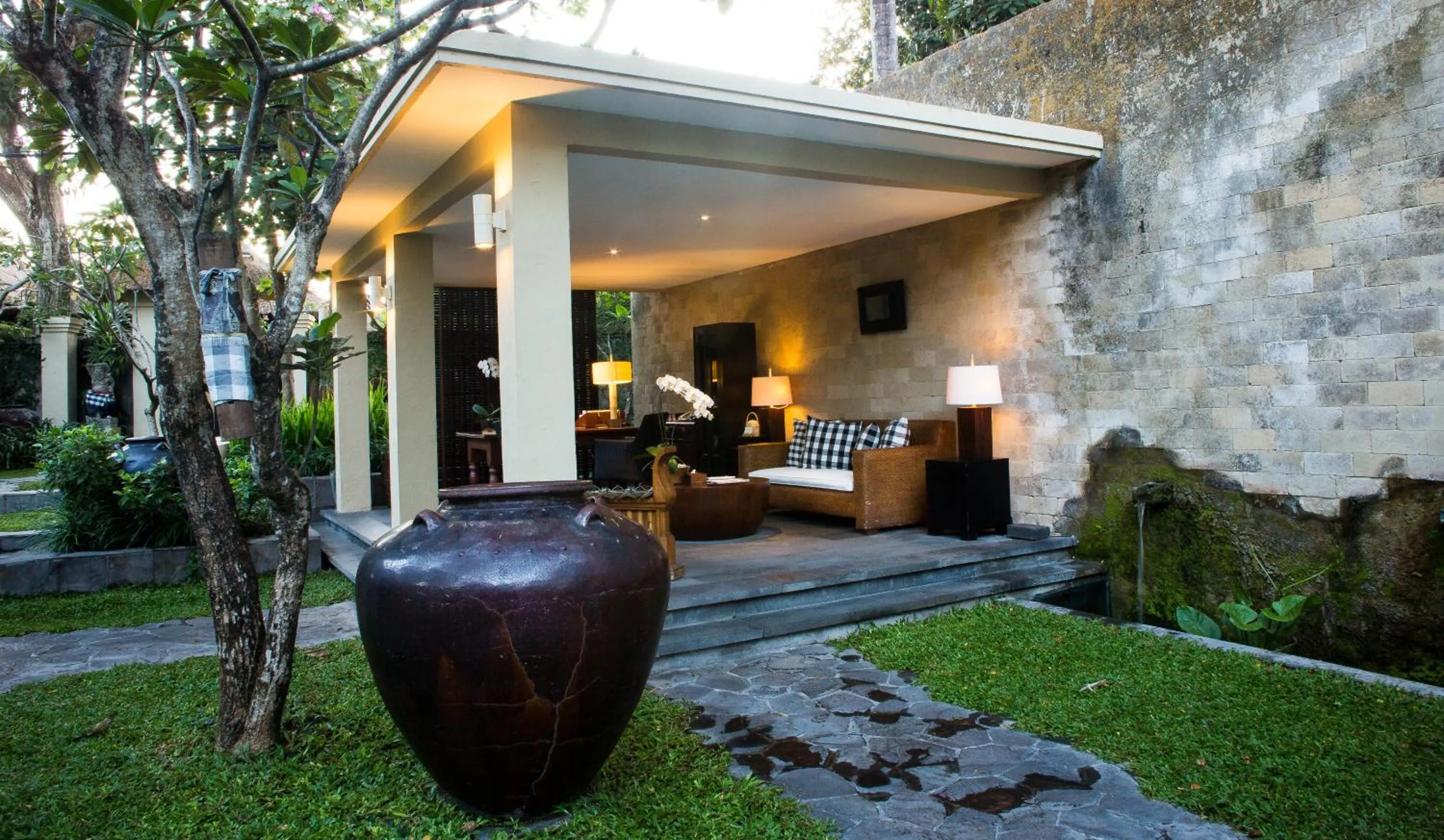 Lobby or reception in Kayumanis Sanur Private Villa and Spa