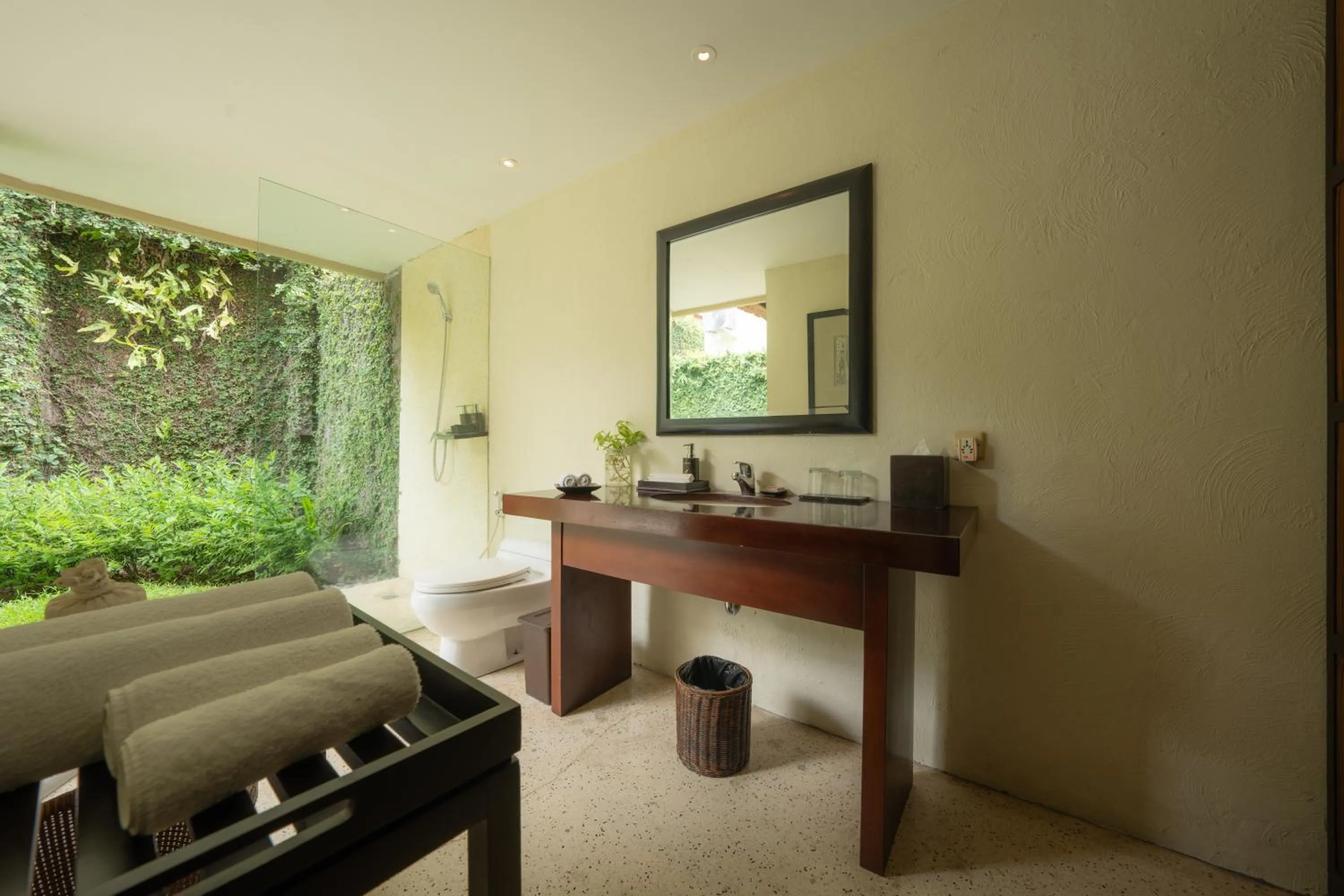 Shower in Kayumanis Sanur Private Villa and Spa