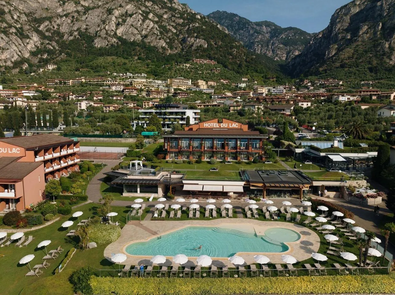 Swimming pool in Hotel Du Lac