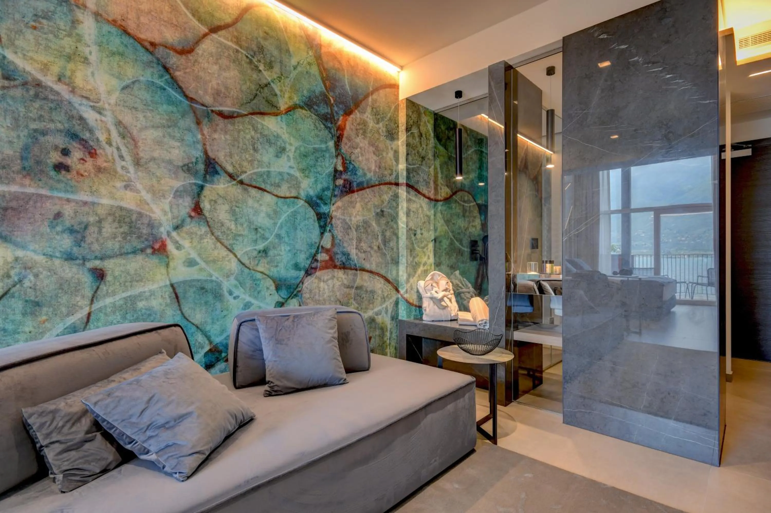 Decorative detail in Hotel Du Lac