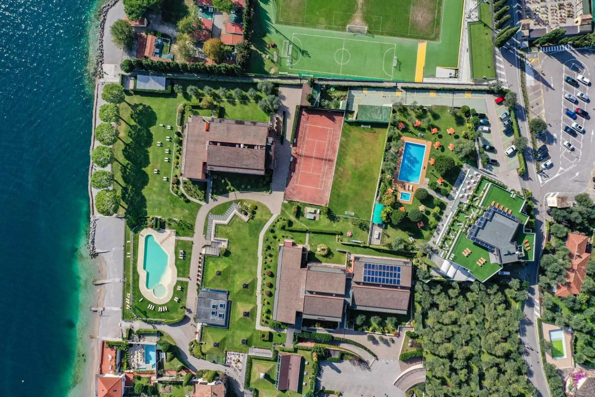 Garden view in Hotel Du Lac