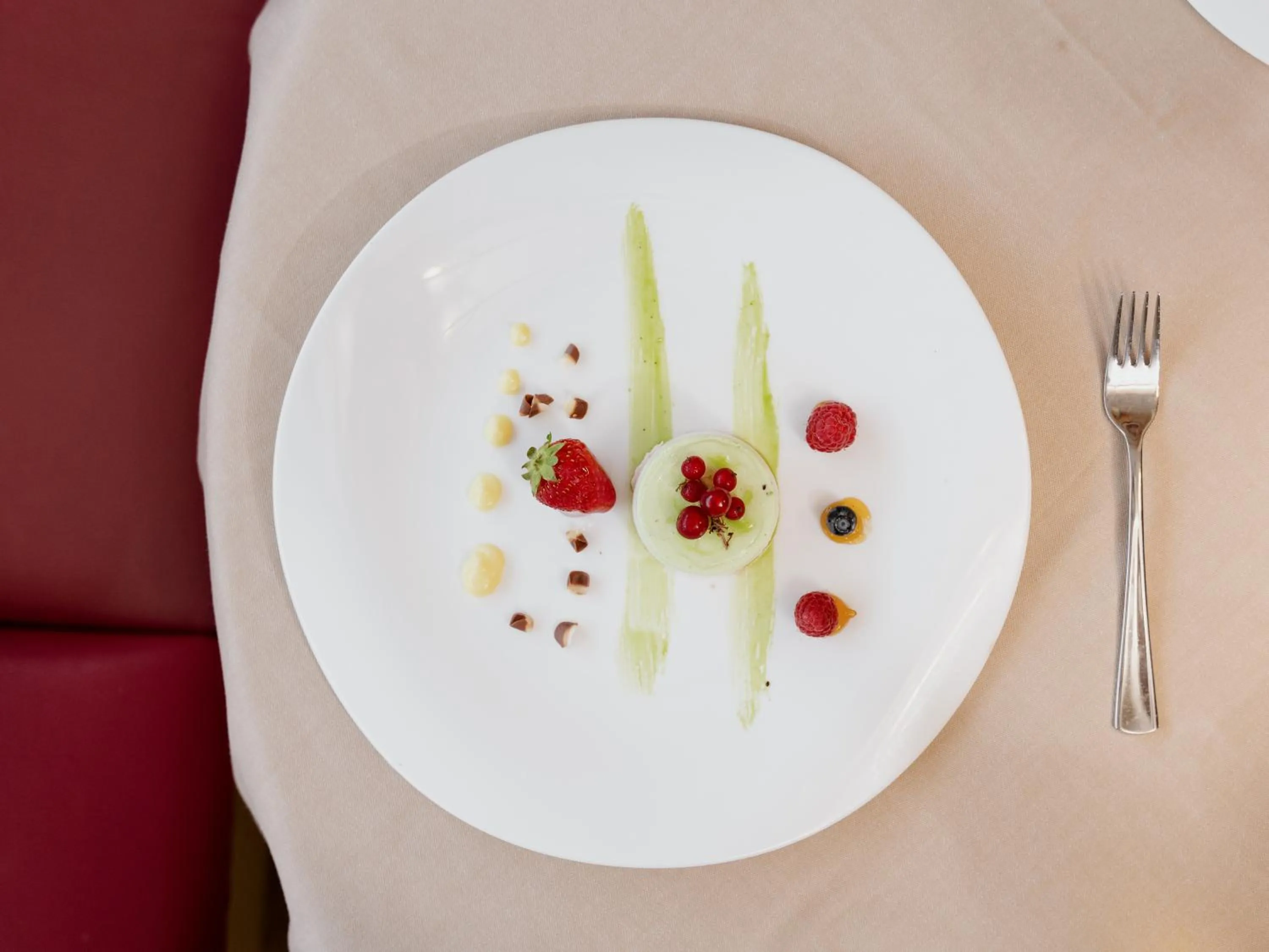 Restaurant/places to eat in Hotel Du Lac