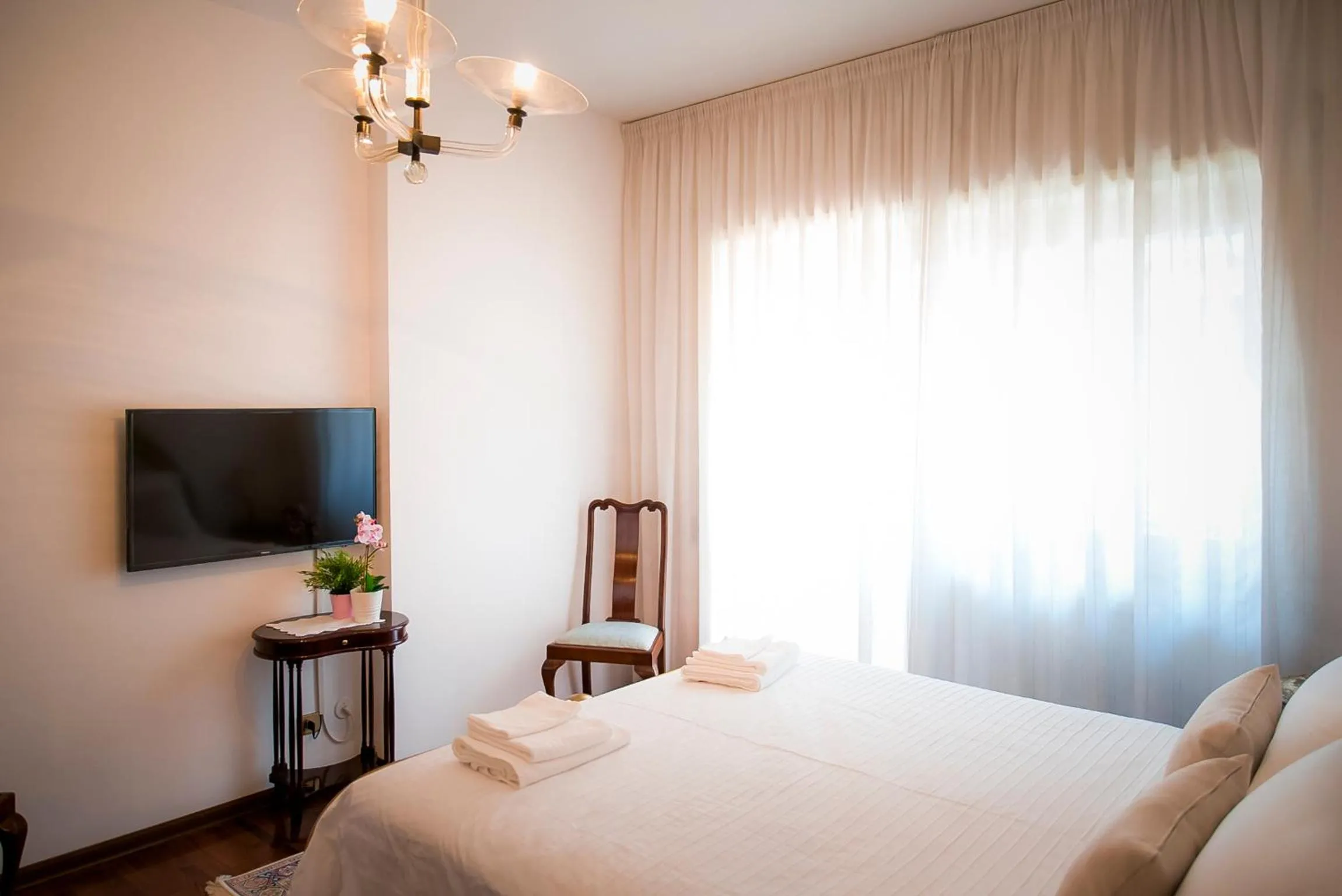 Bed in Plumbird Boutique & Apartment