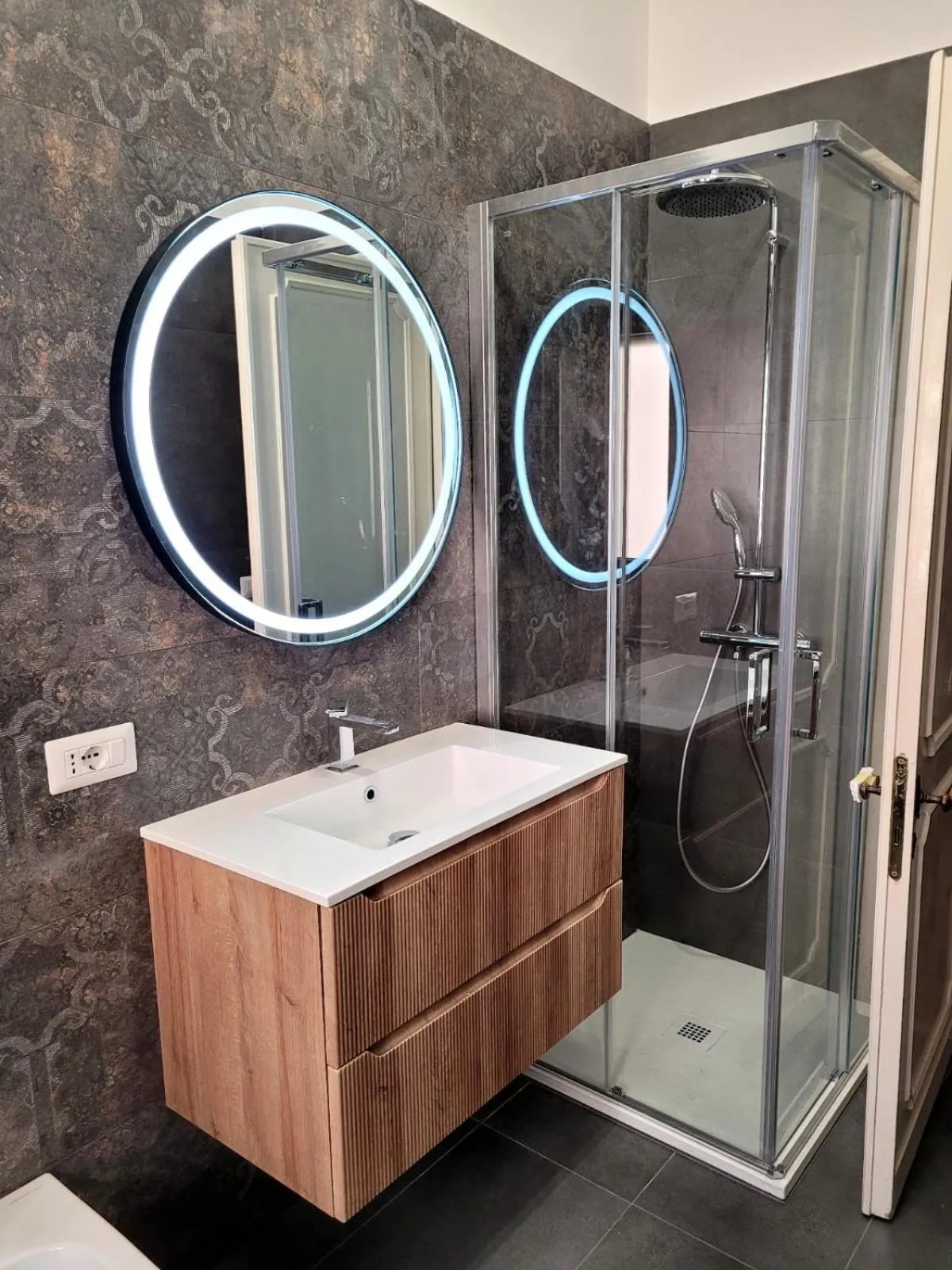 Plumbird Boutique & Apartment