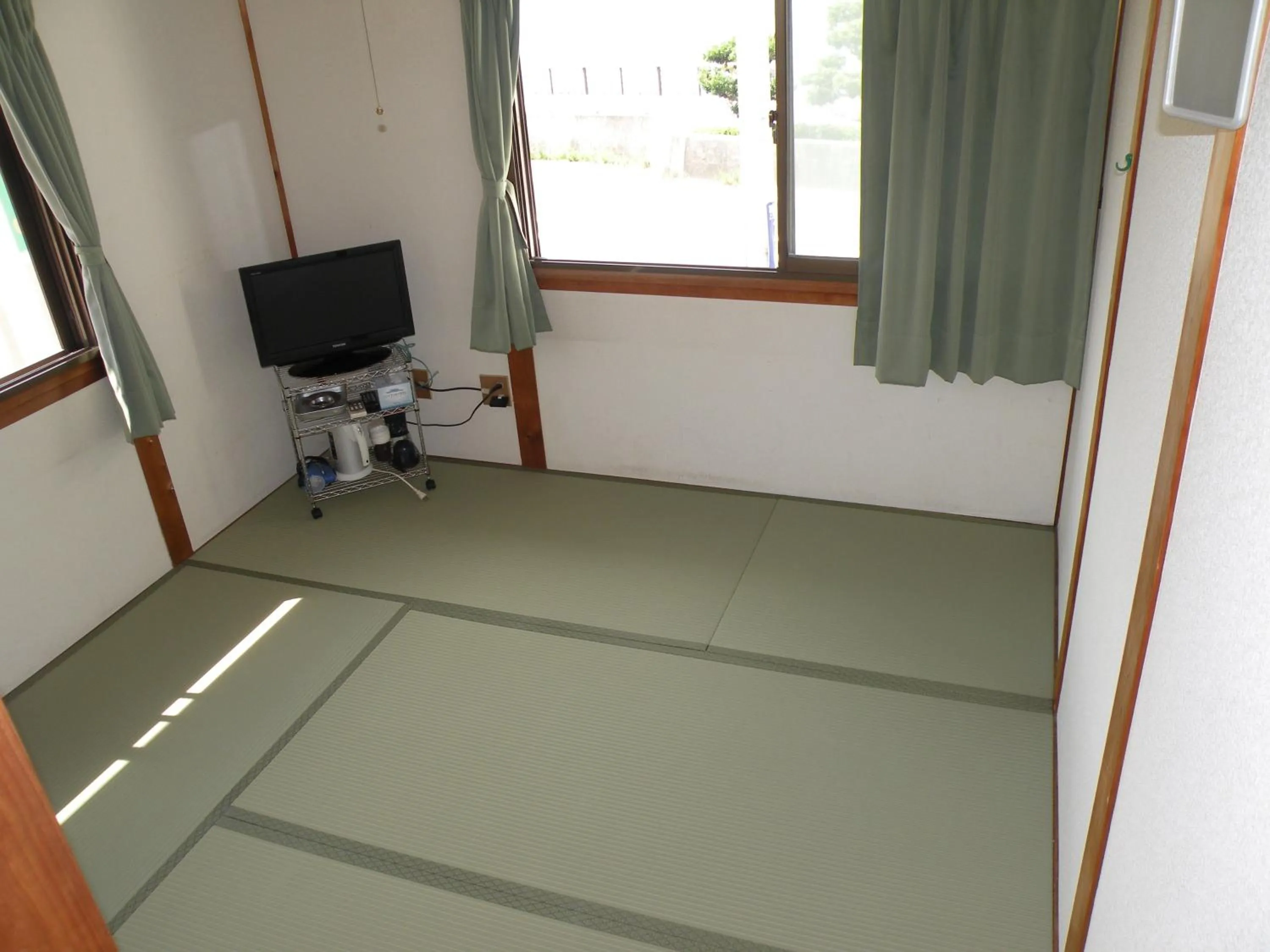 Business Hotel Minshuku Minato